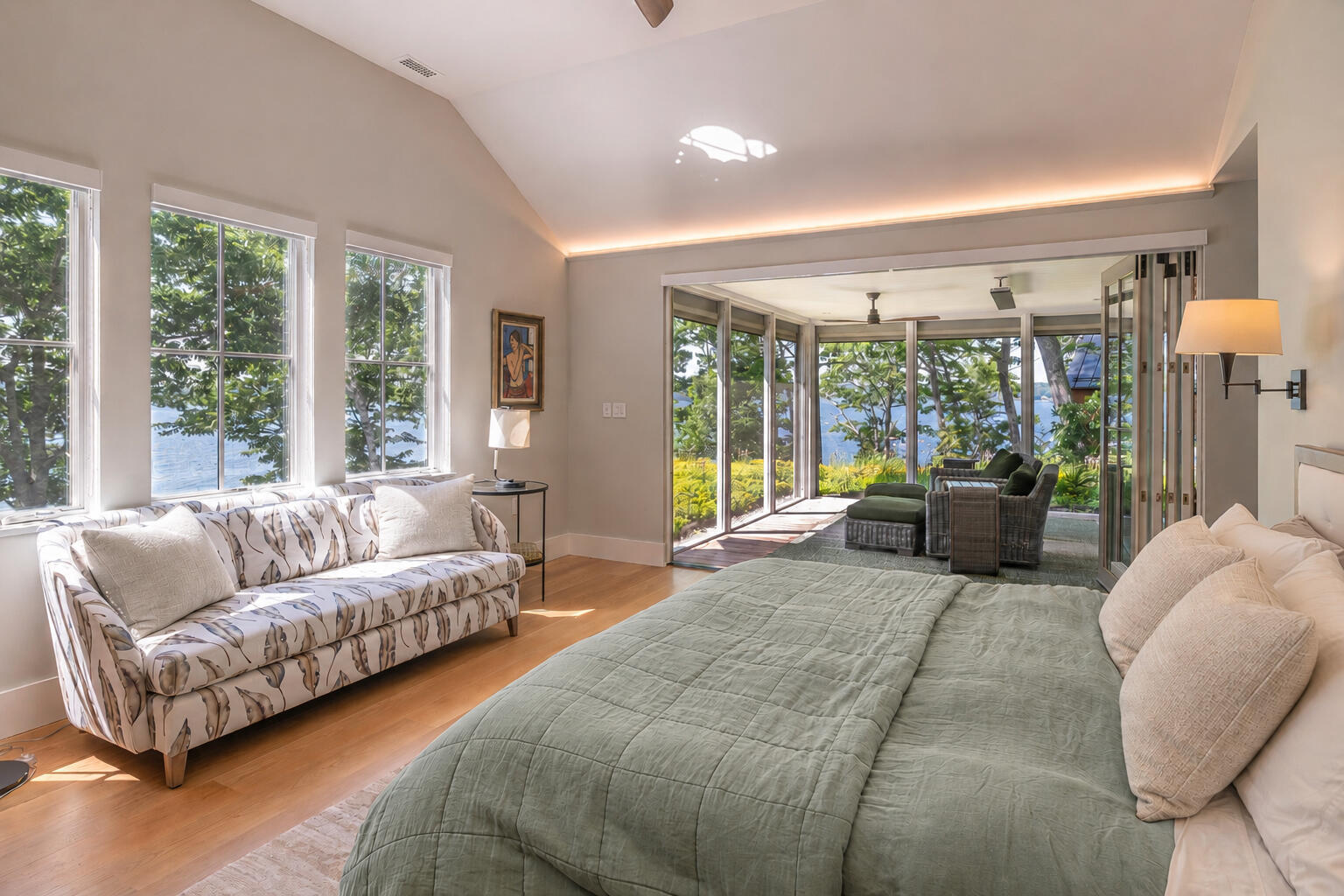 30 Edgewater Way