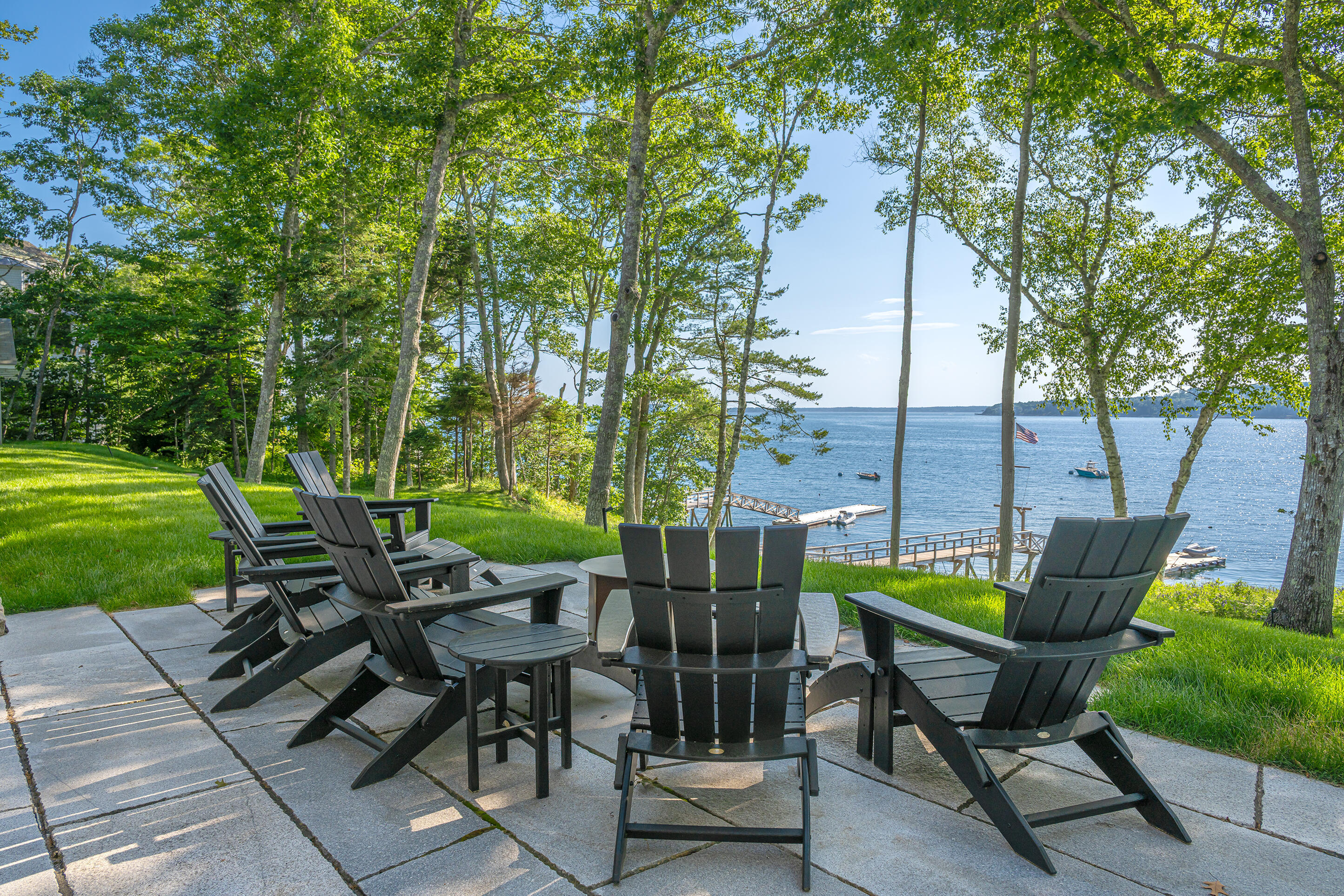 30 Edgewater Way