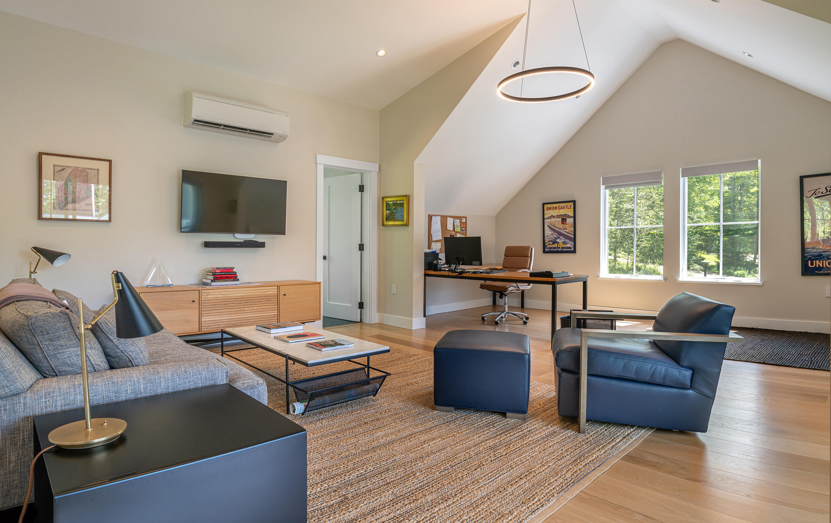 30 Edgewater Way