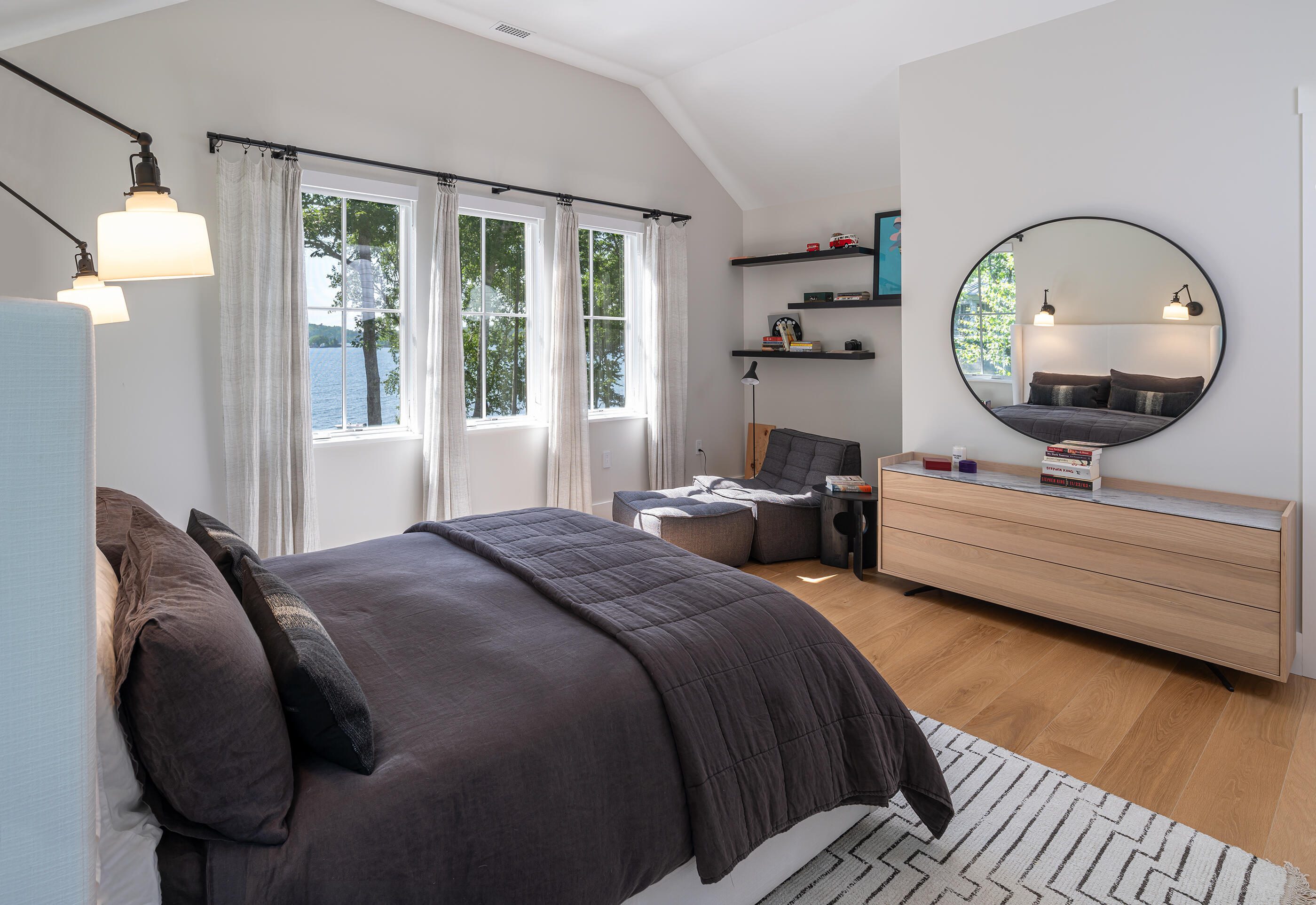 30 Edgewater Way