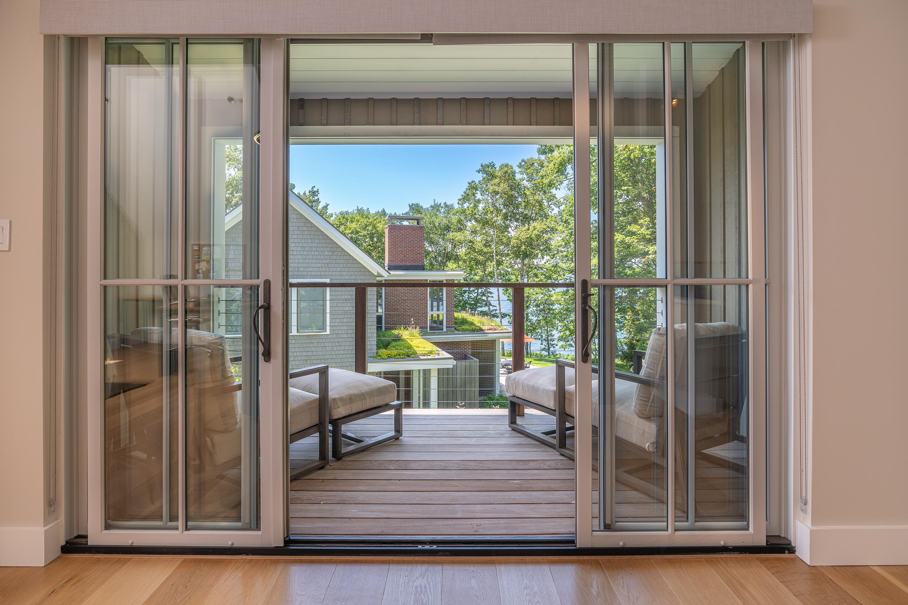30 Edgewater Way
