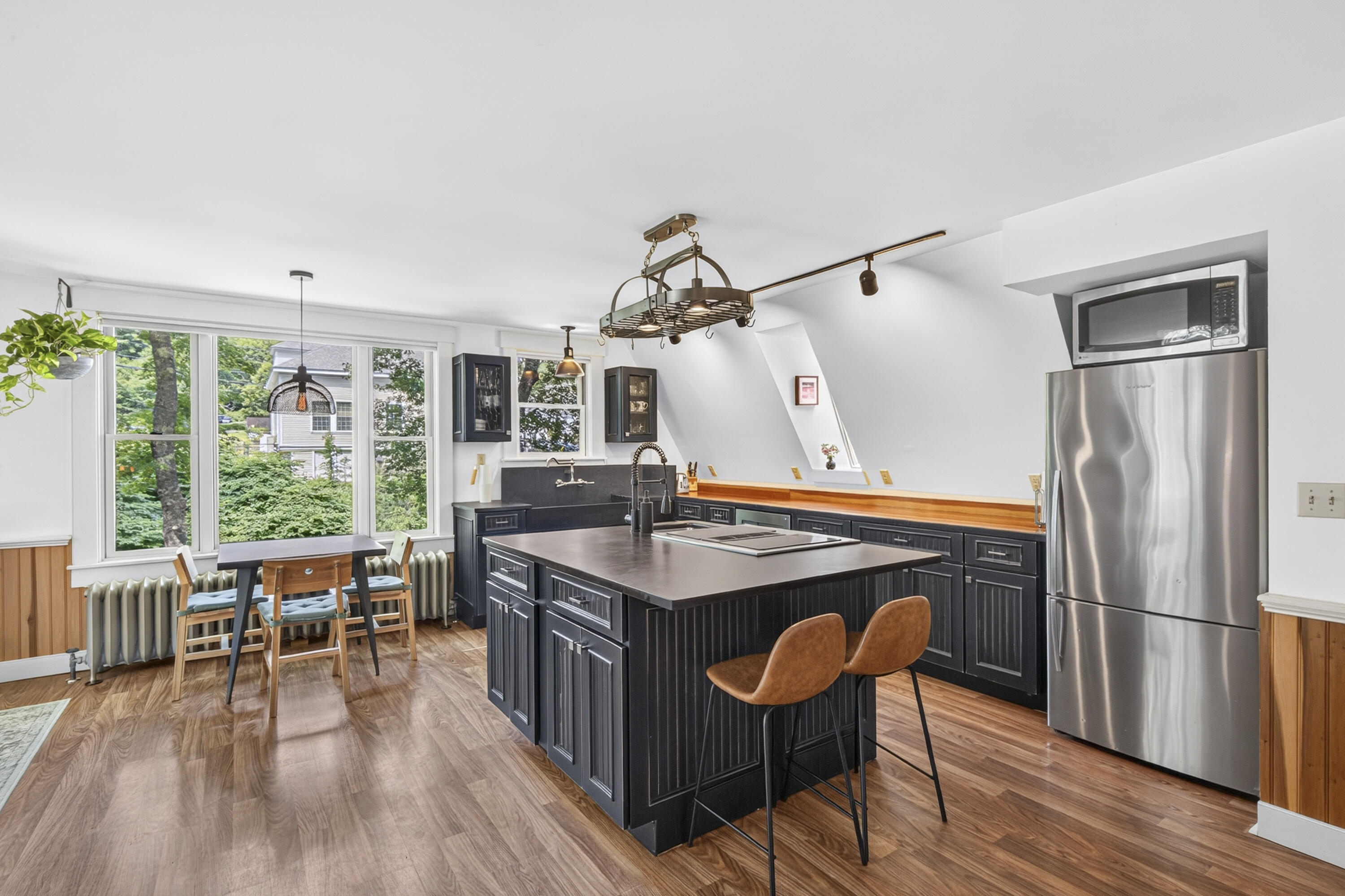 13 Upper Round Pond Road