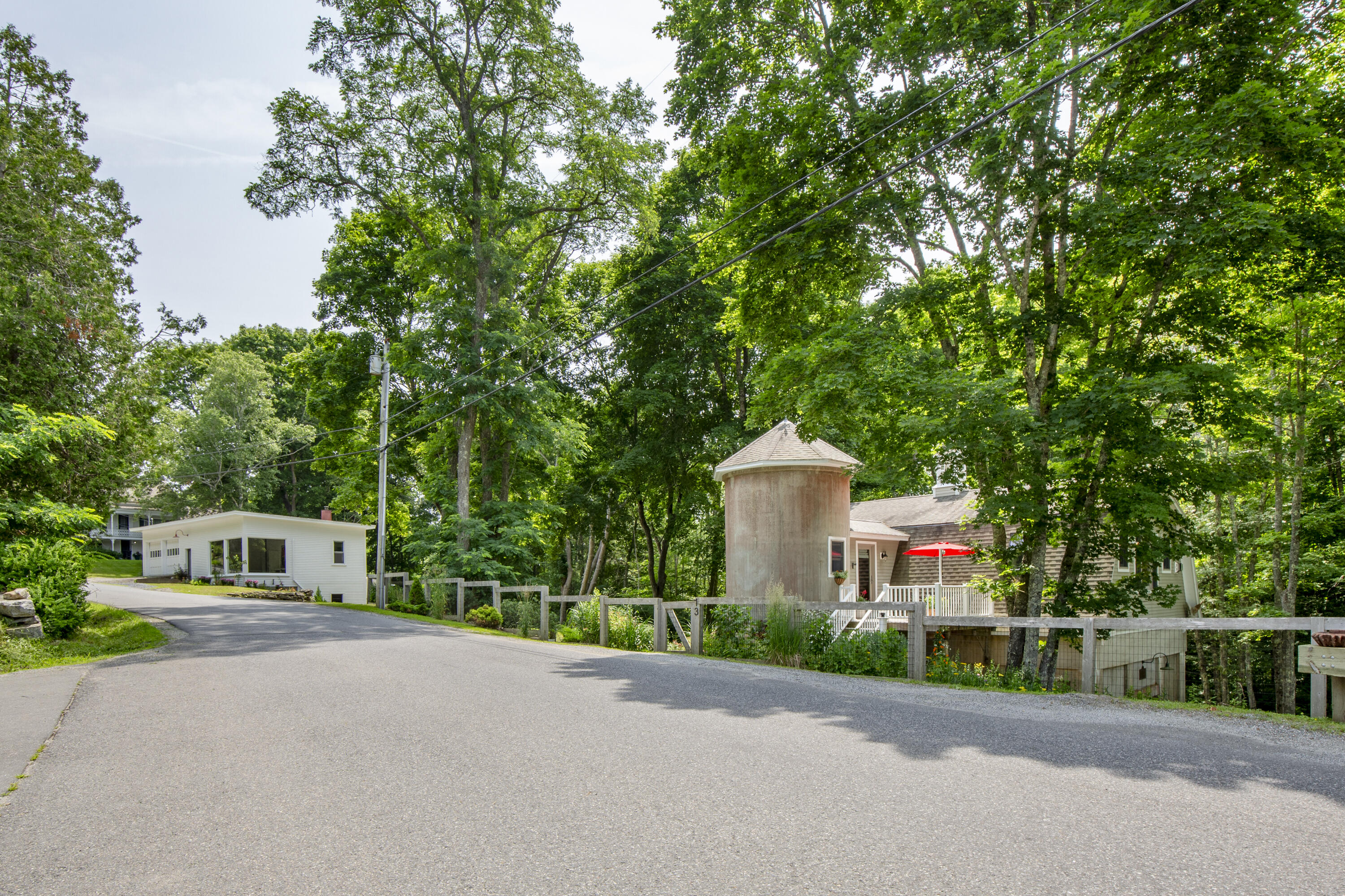 13 Upper Round Pond Road