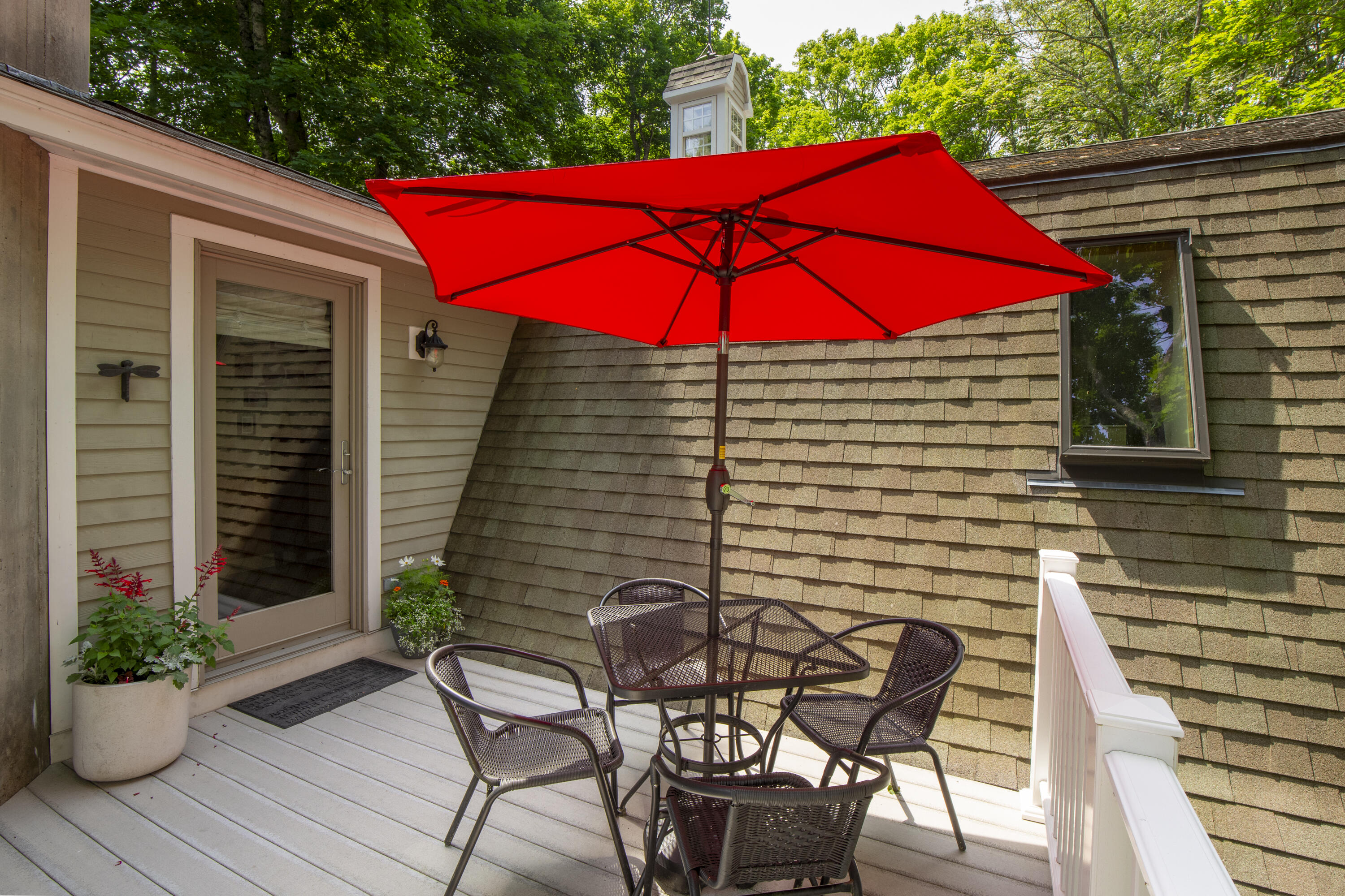 13 Upper Round Pond Road