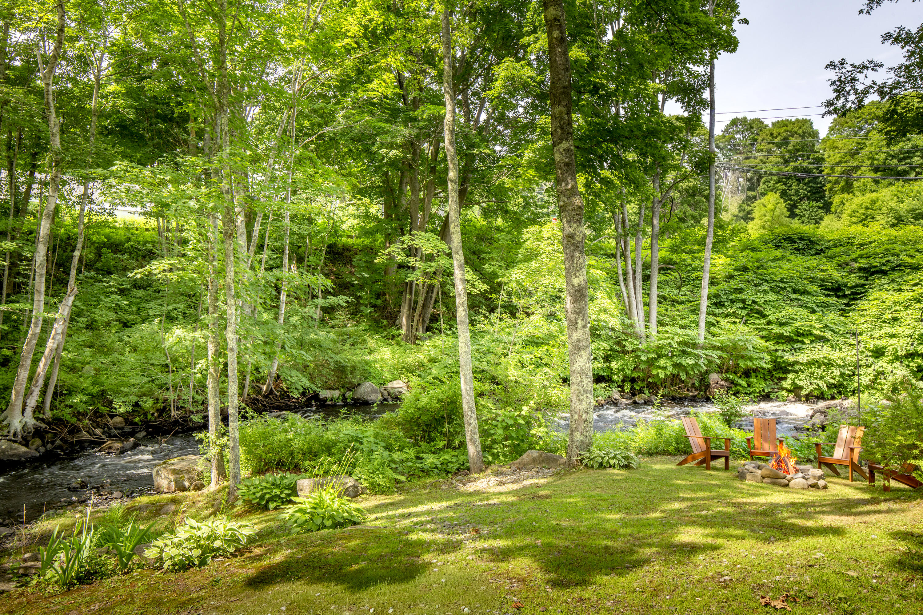 13 Upper Round Pond Road