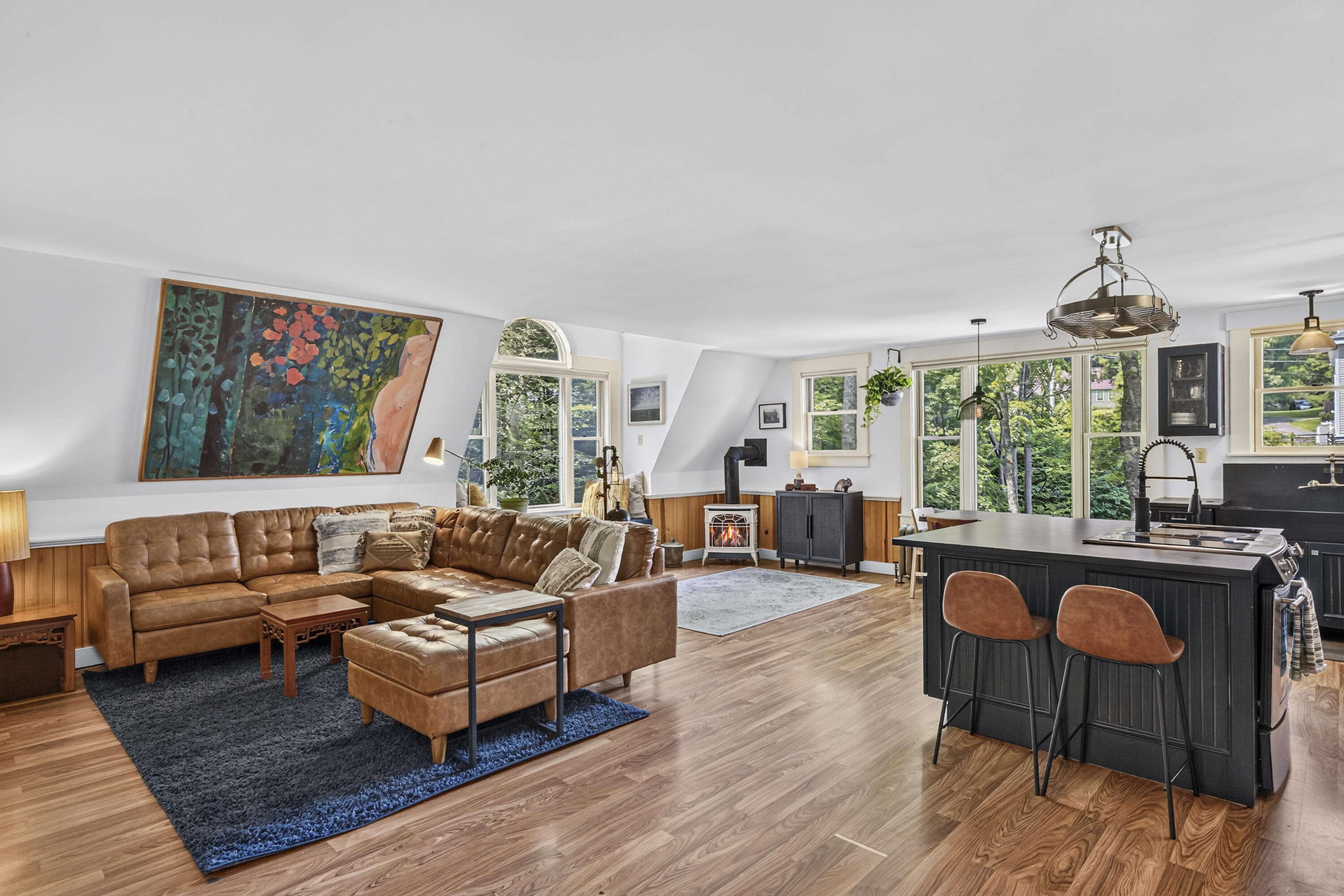 13 Upper Round Pond Road