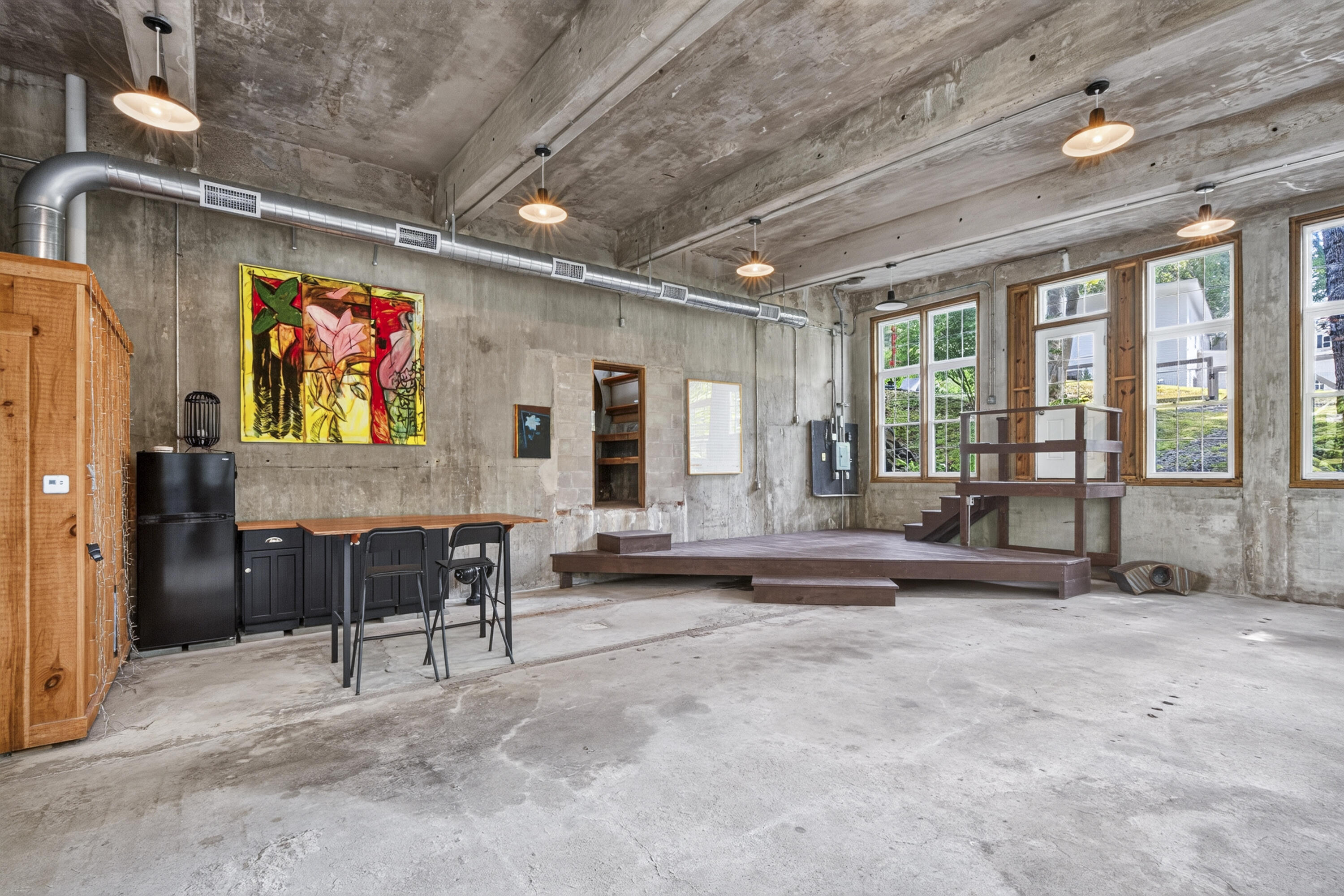 13 Upper Round Pond Road