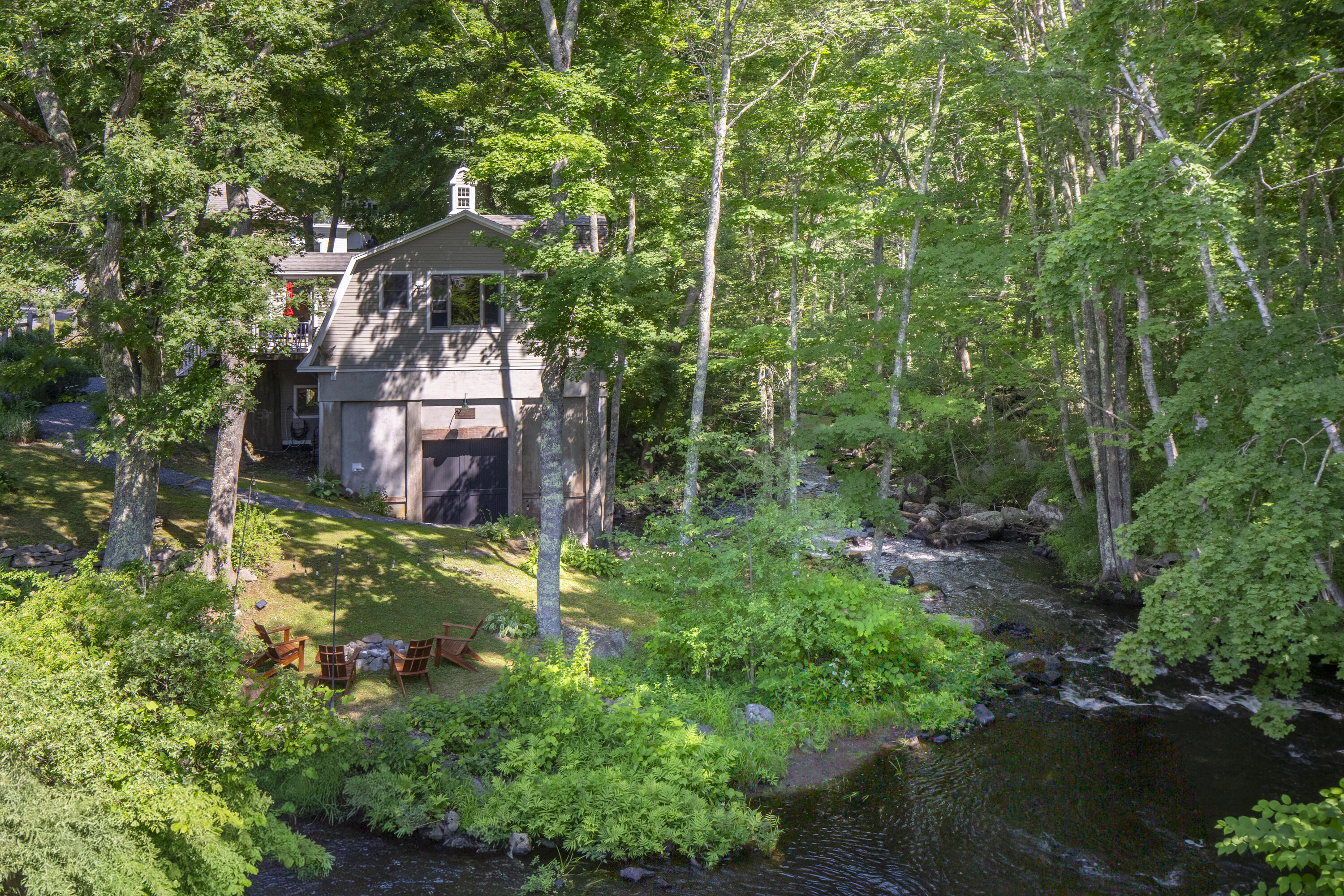 13 Upper Round Pond Road
