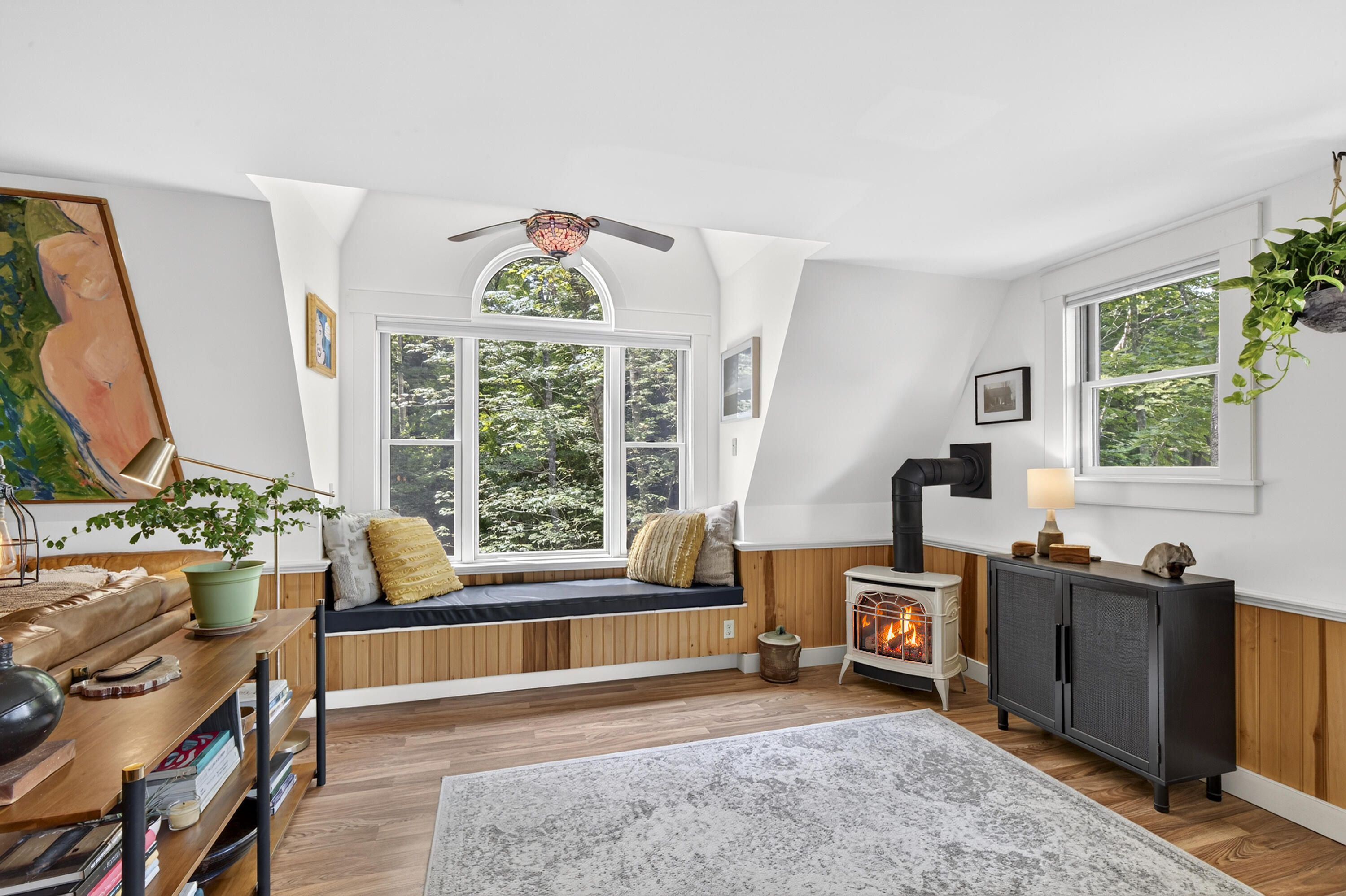 13 Upper Round Pond Road