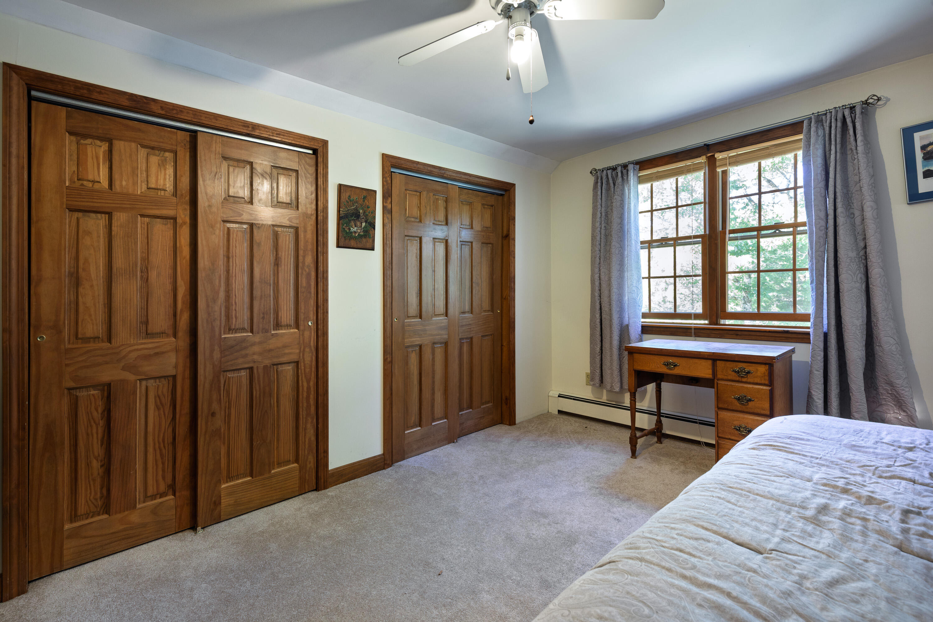 217 W Old County Road