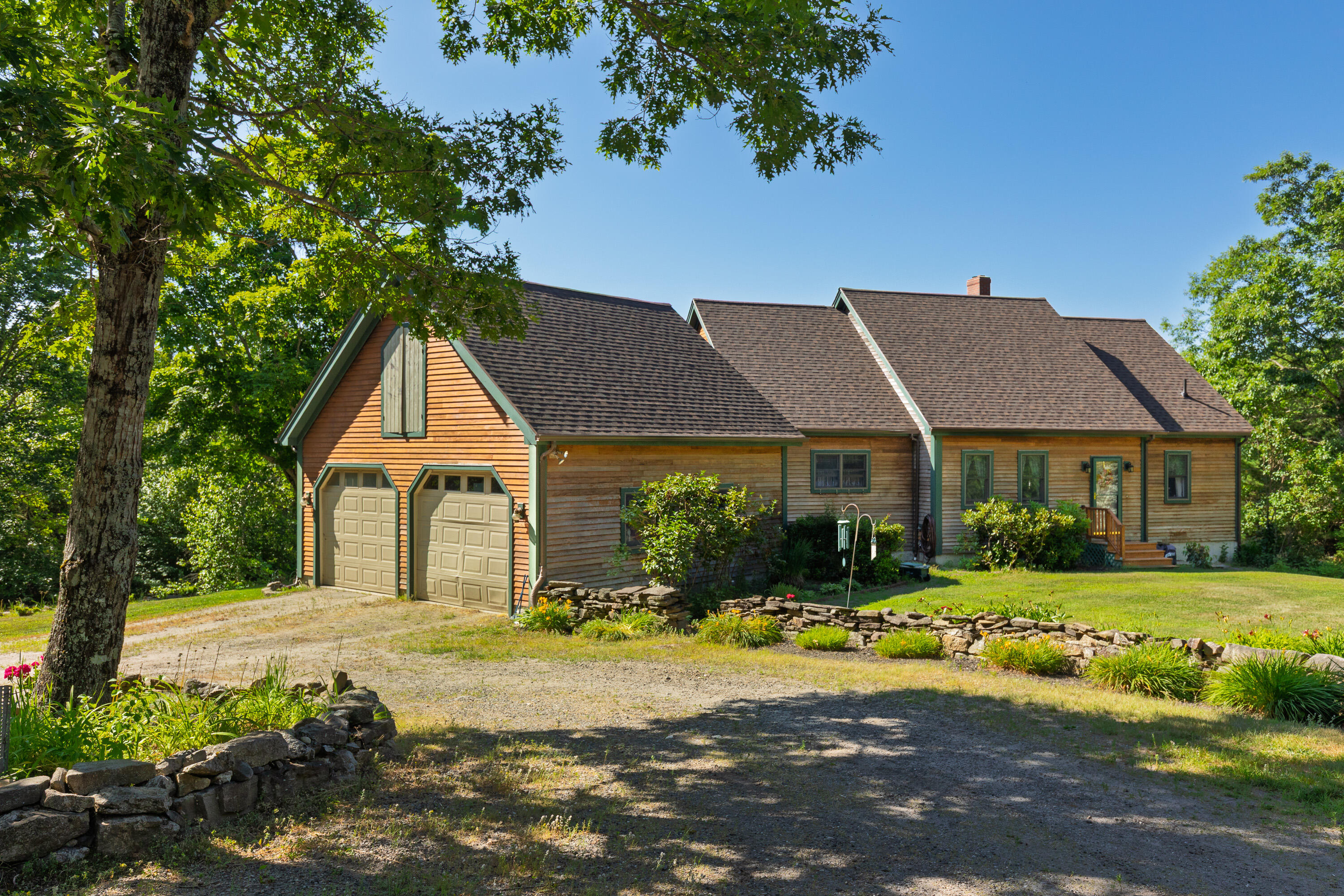 217 W Old County Road