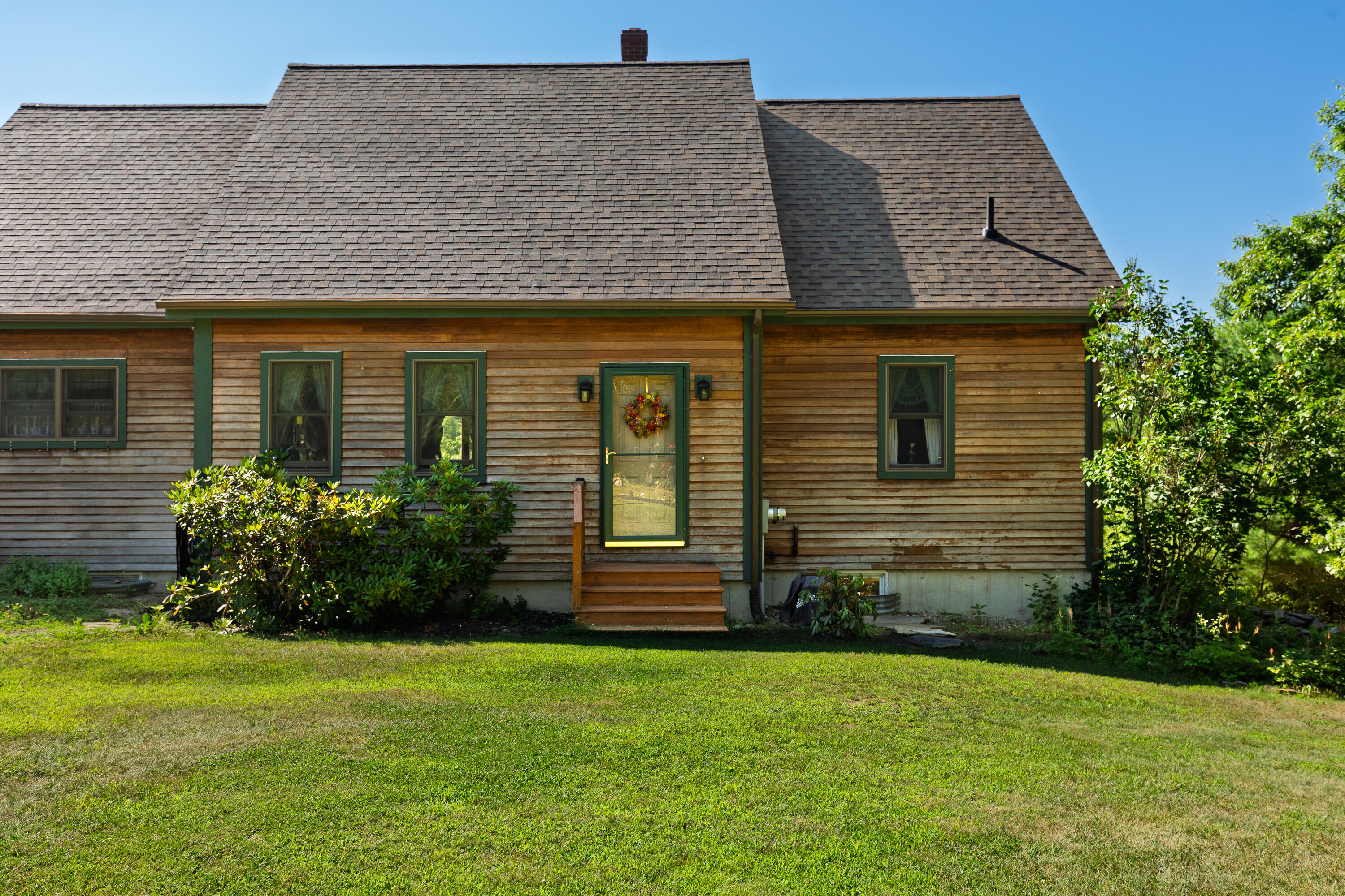 217 W Old County Road
