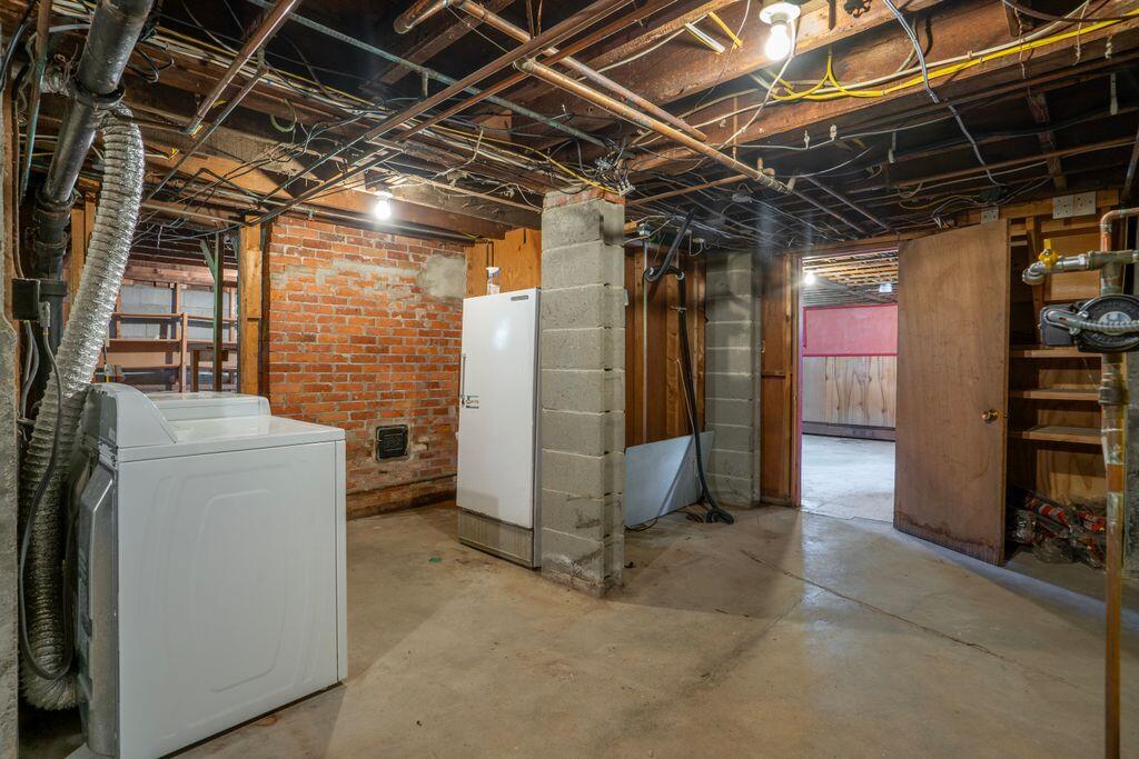219 Highland Avenue