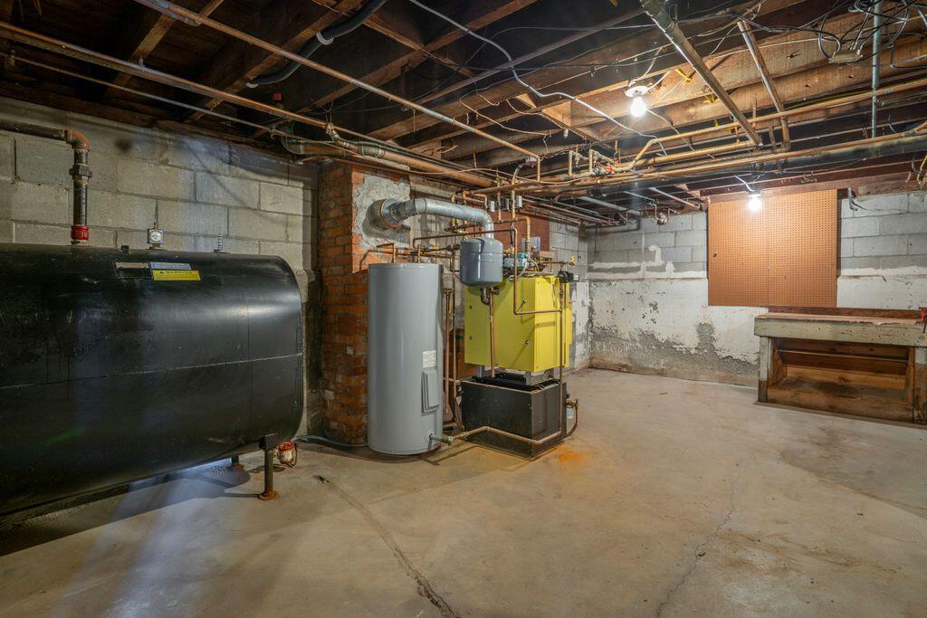 219 Highland Avenue