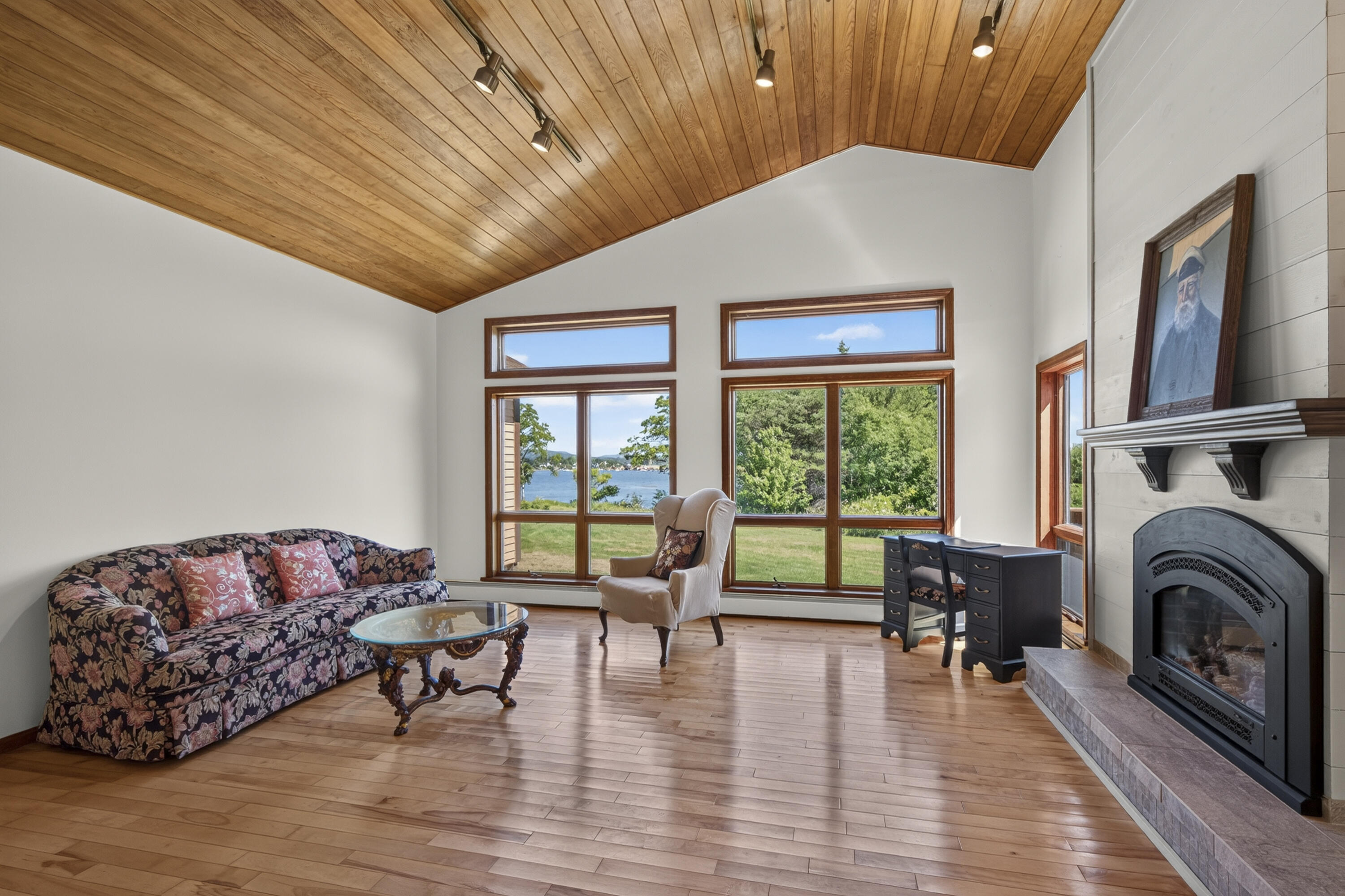 70 North Shore Drive