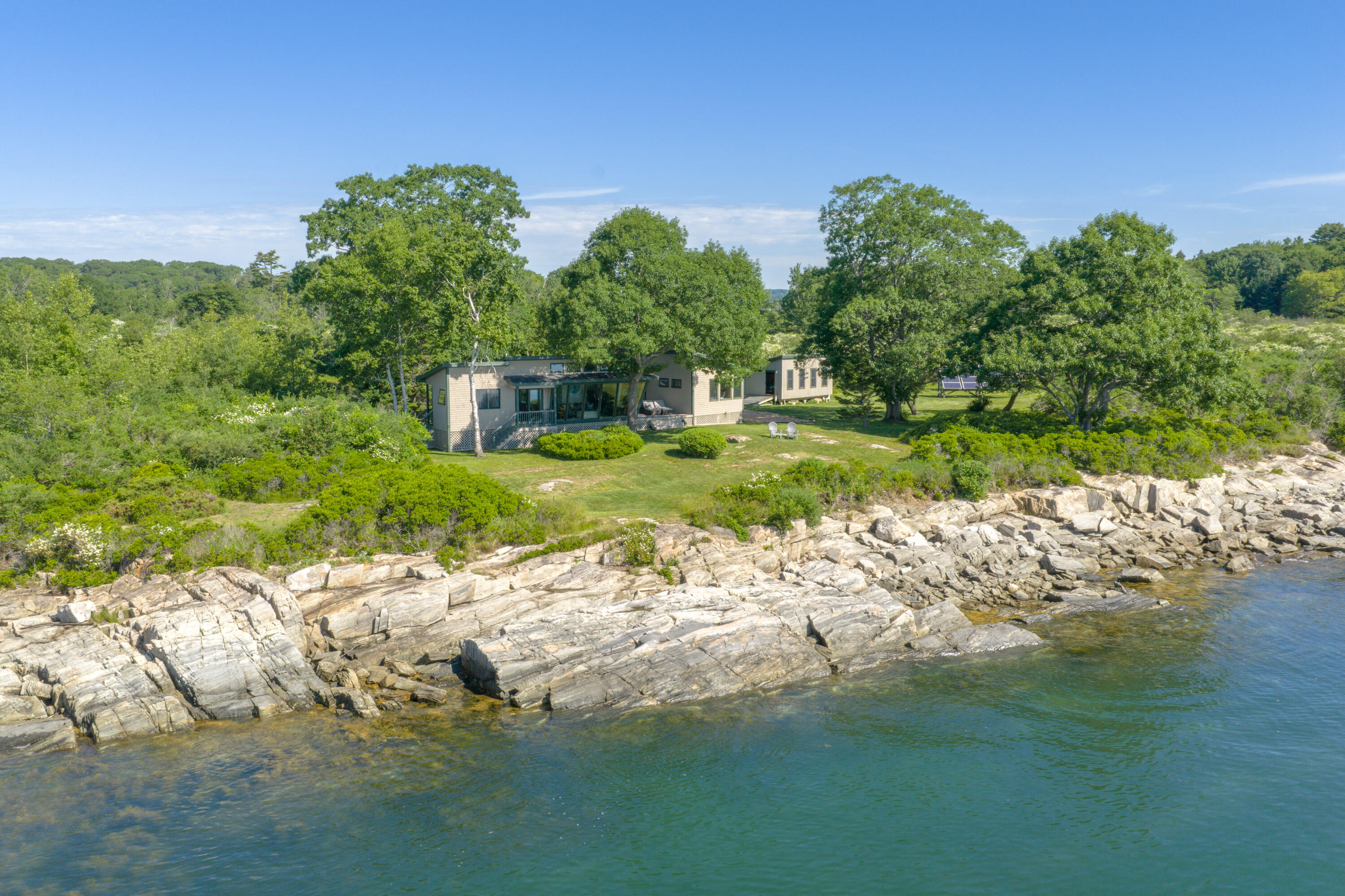240 & 304 Moshier Island