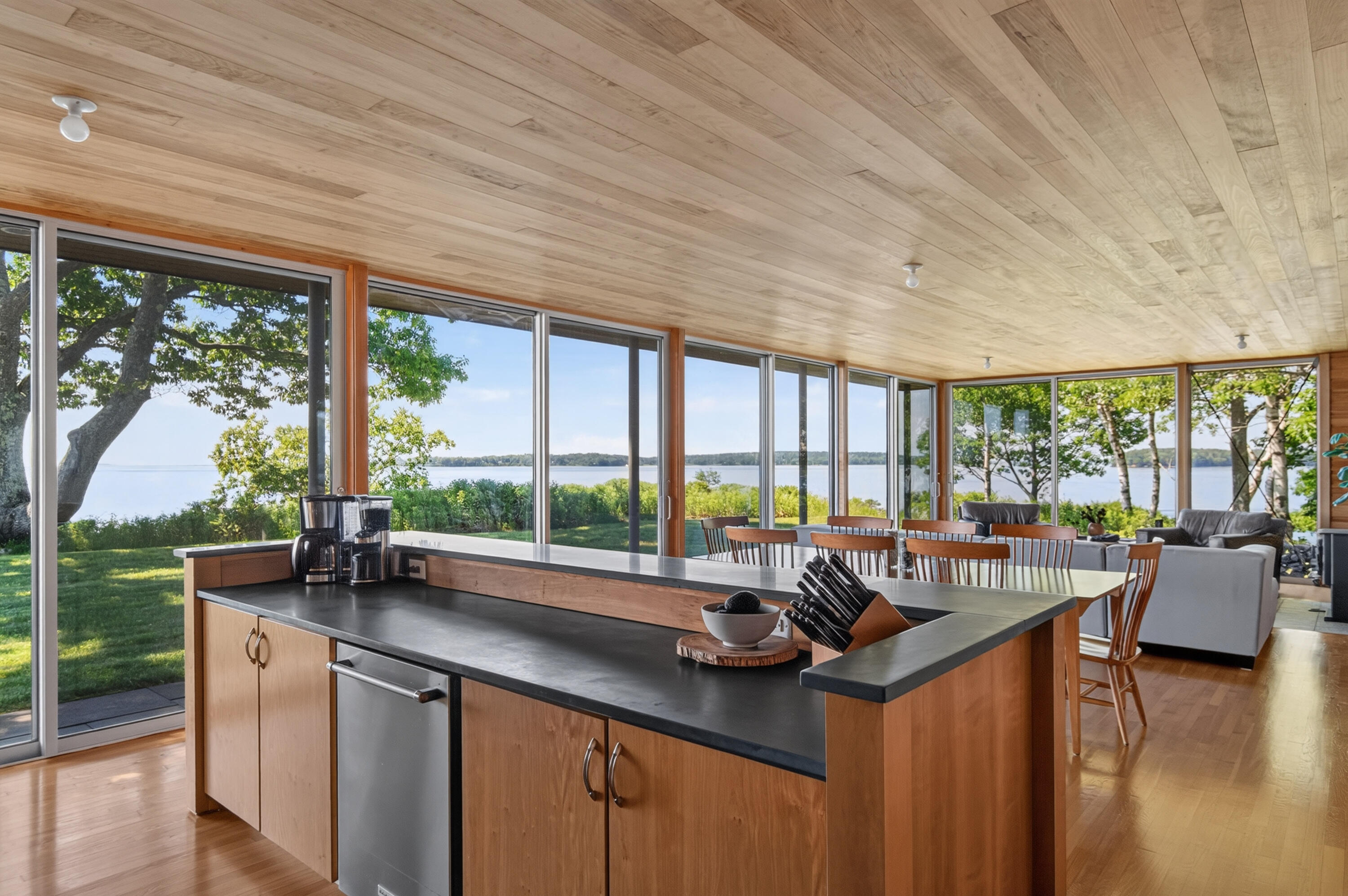 240 & 304 Moshier Island