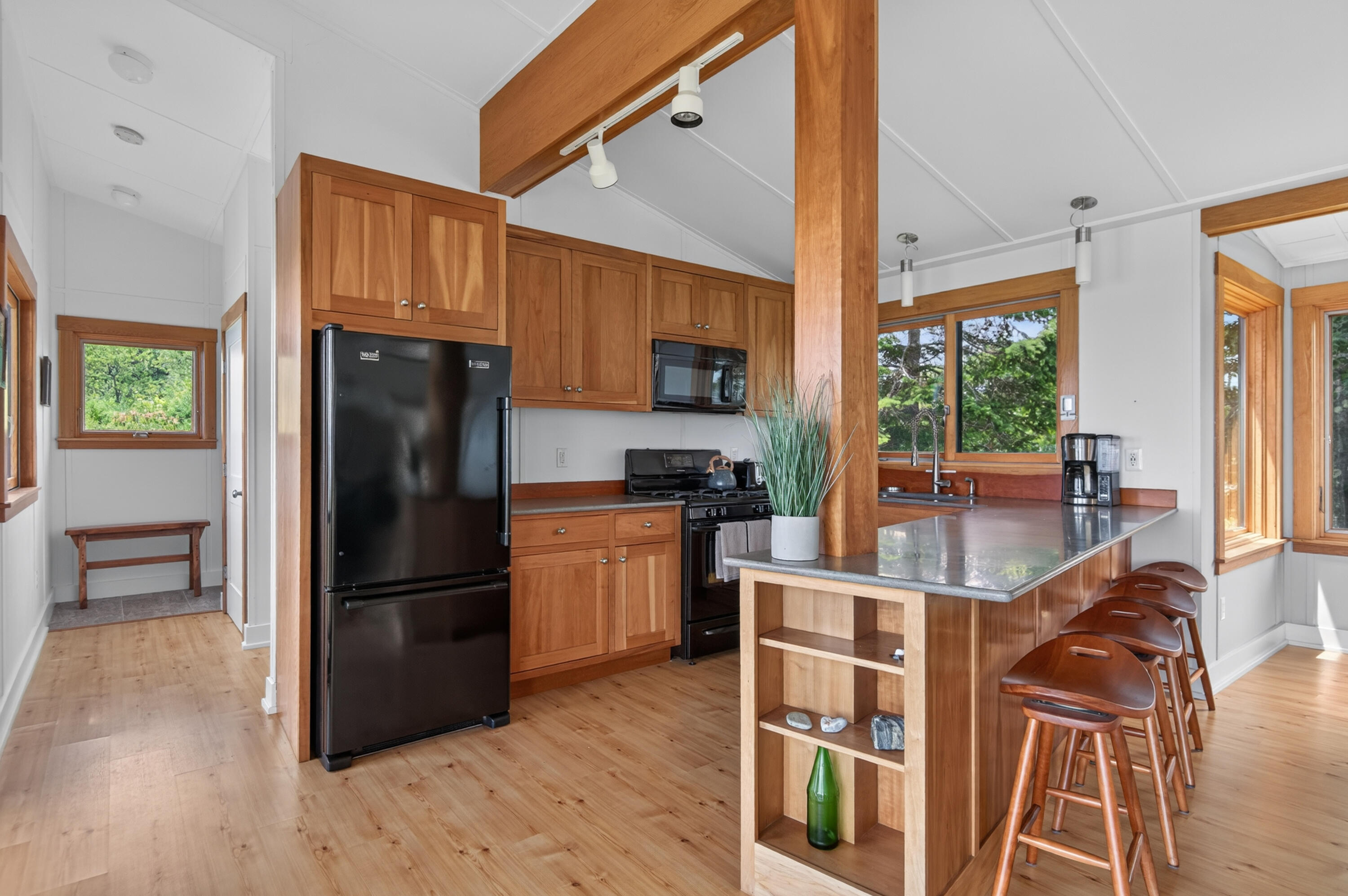 240 & 304 Moshier Island