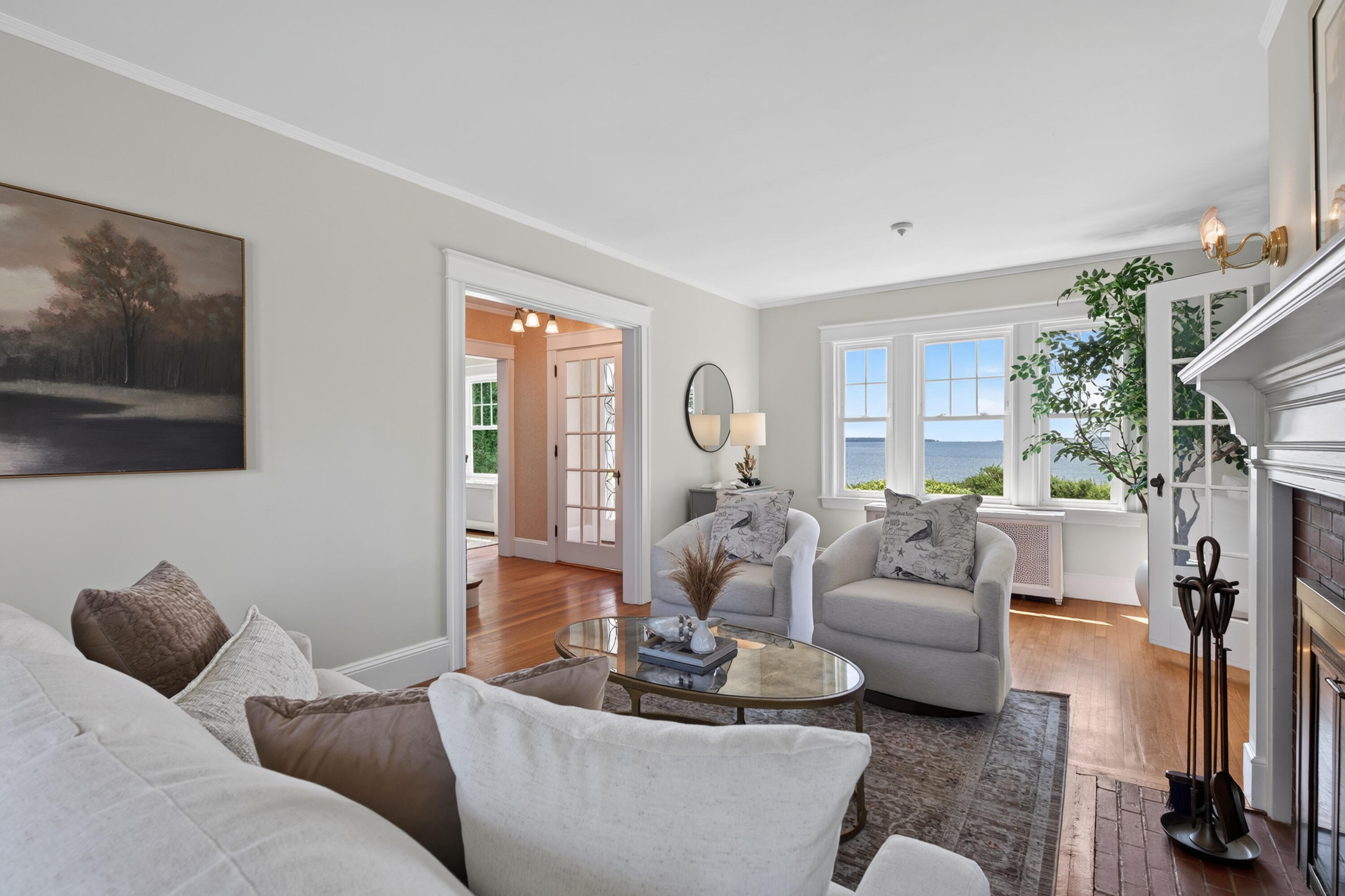 10 Bay Shore Drive