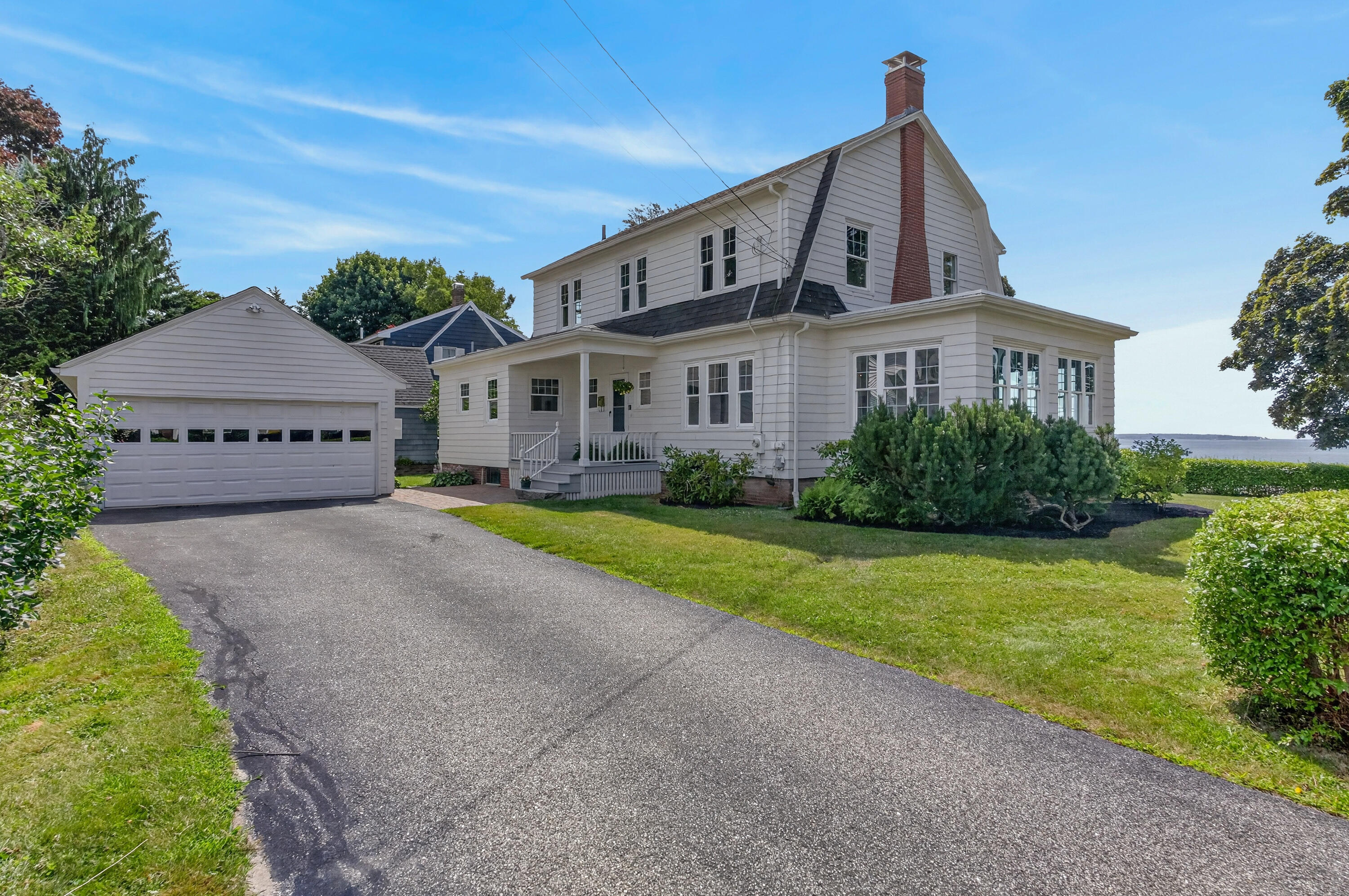 10 Bay Shore Drive