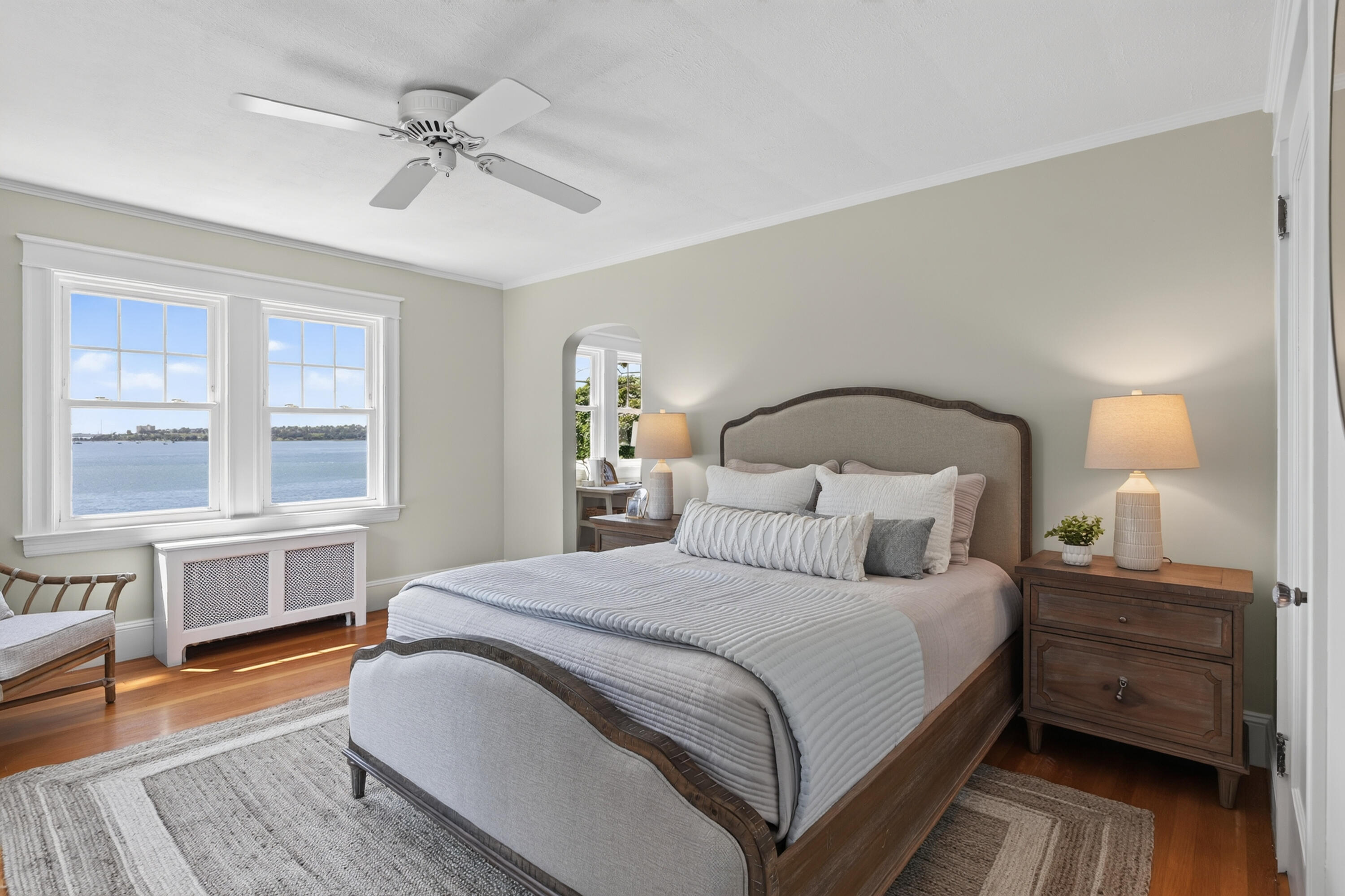 10 Bay Shore Drive
