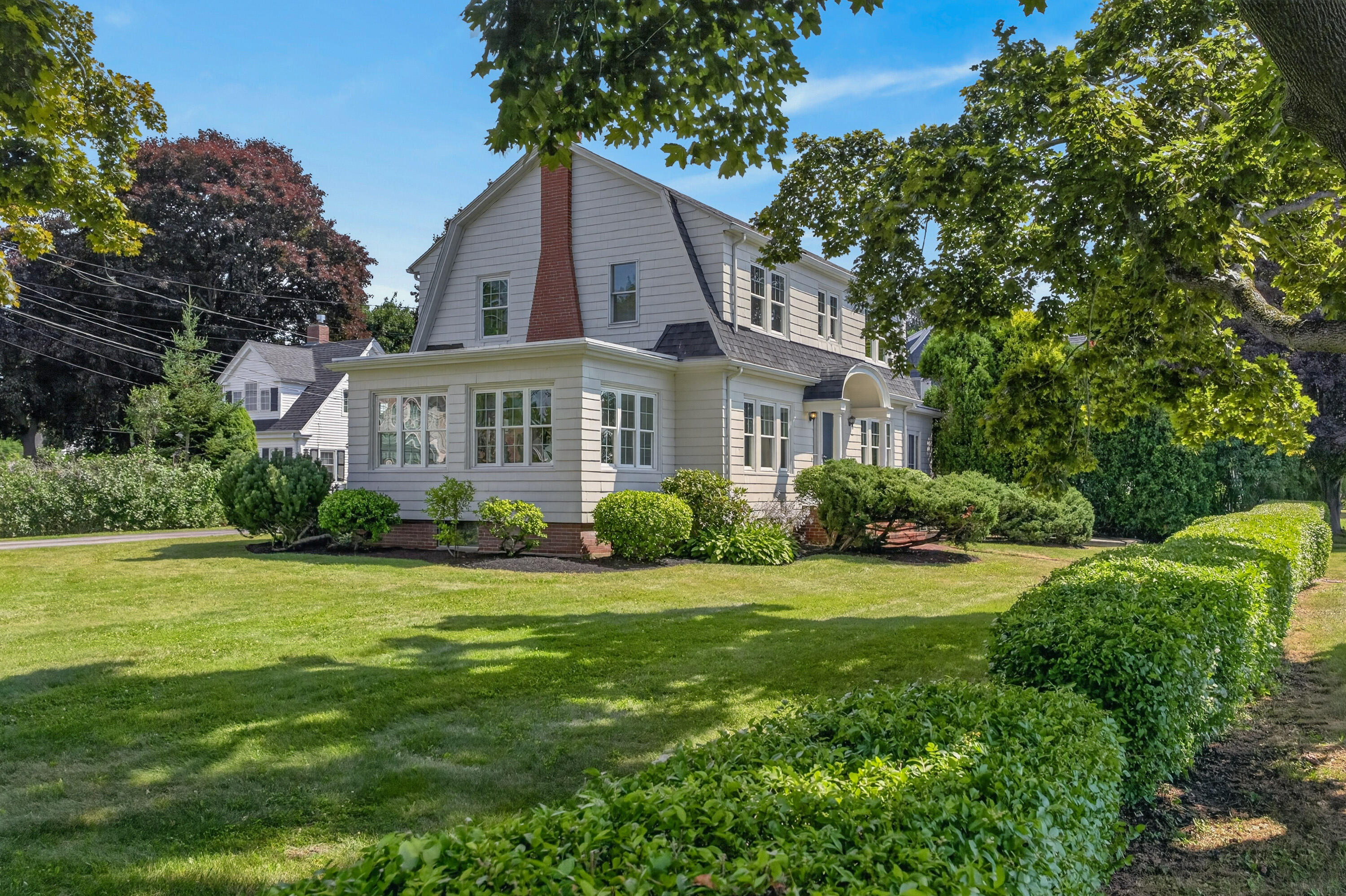 10 Bay Shore Drive