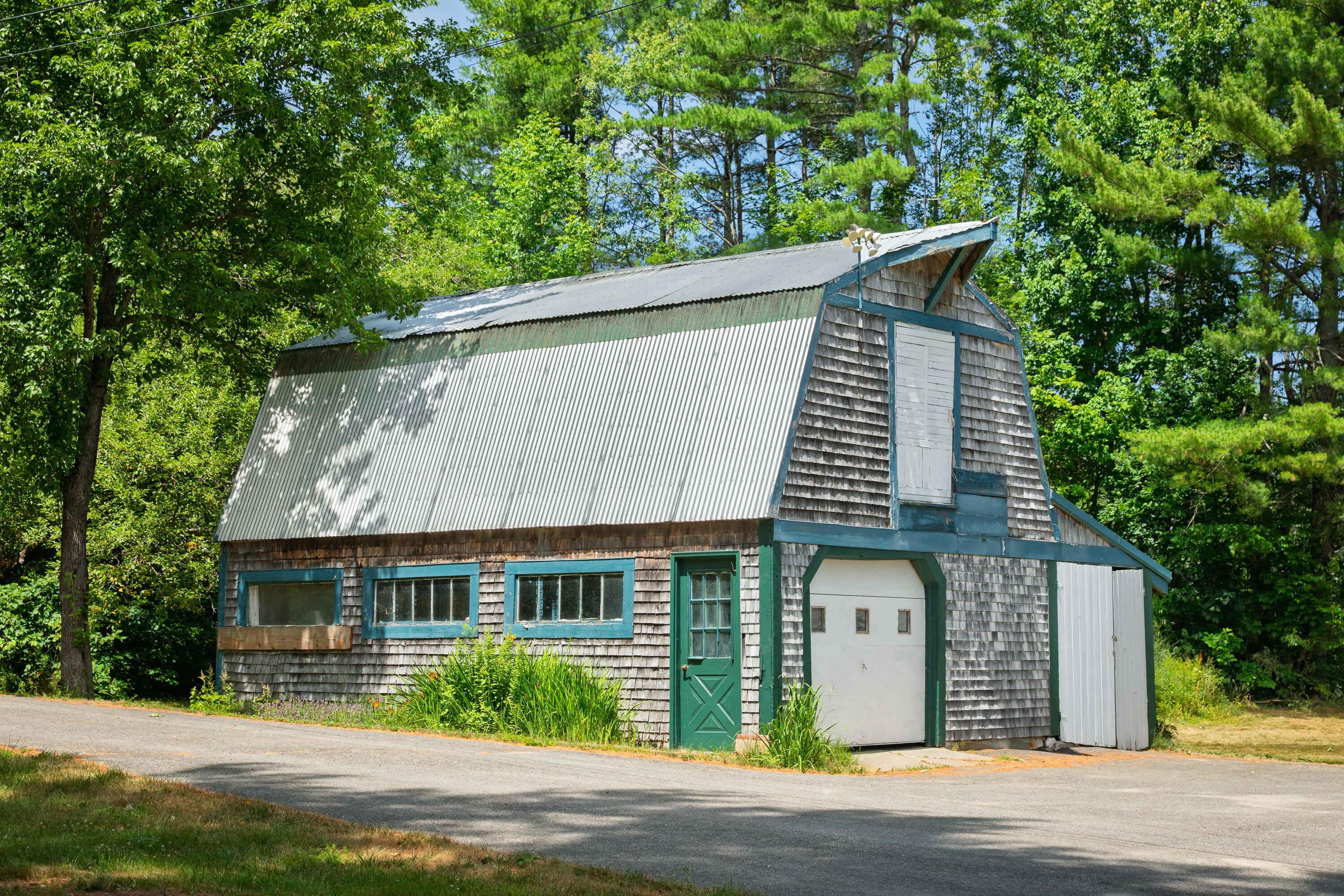 33 Sunshine Farm Road