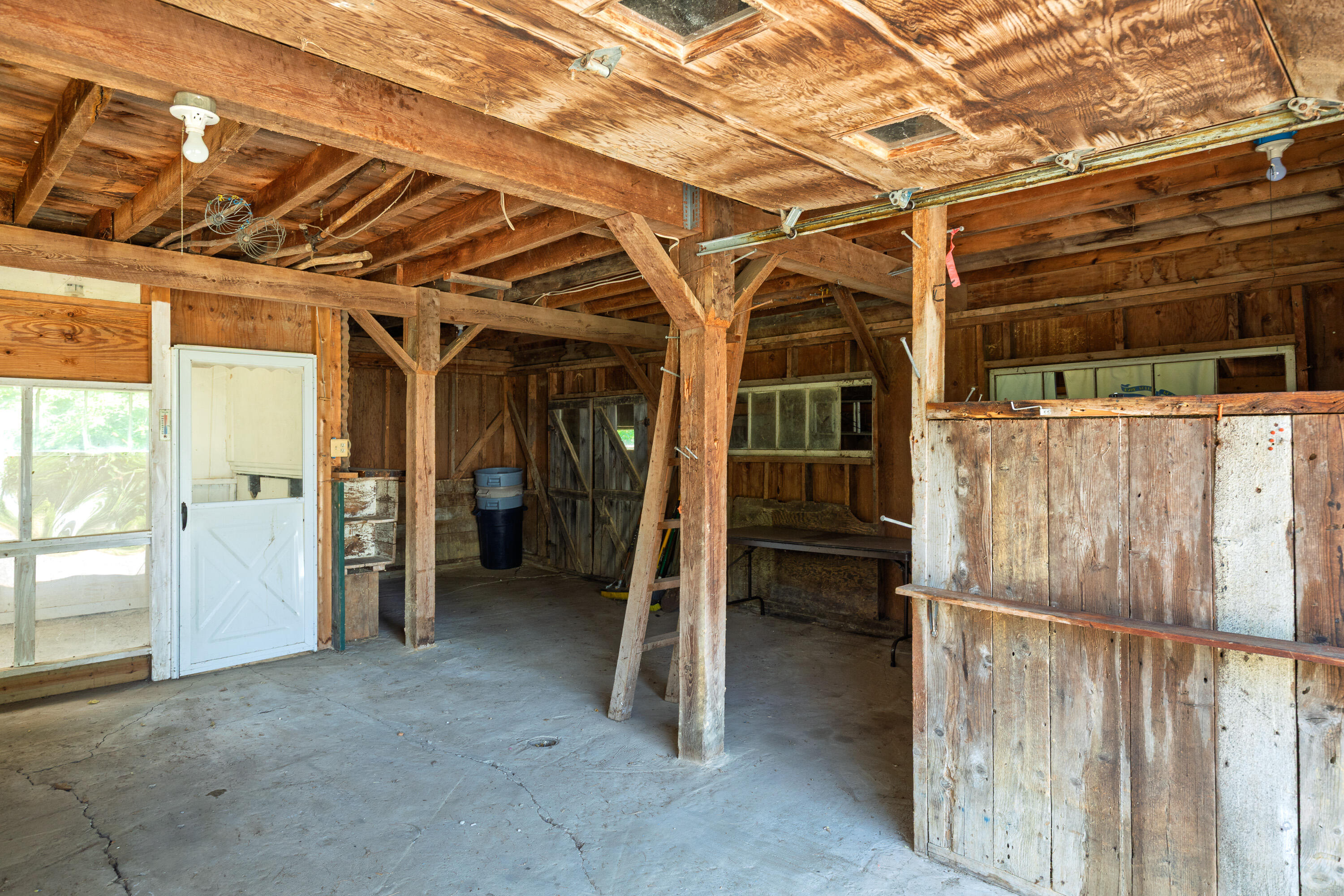 33 Sunshine Farm Road