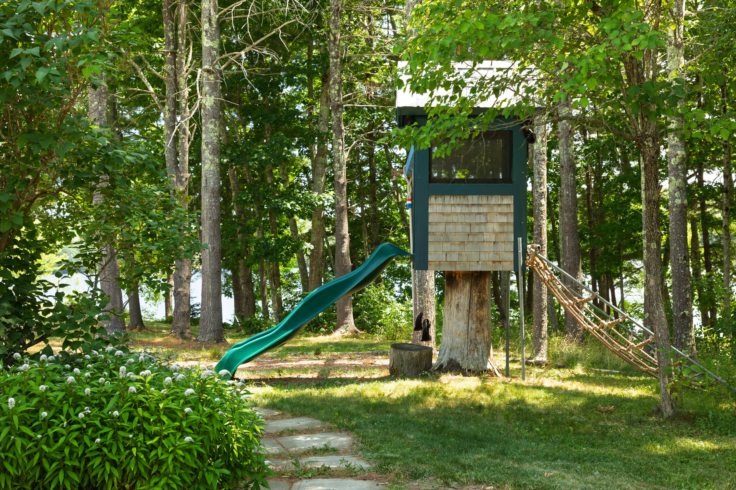 33 Sunshine Farm Road