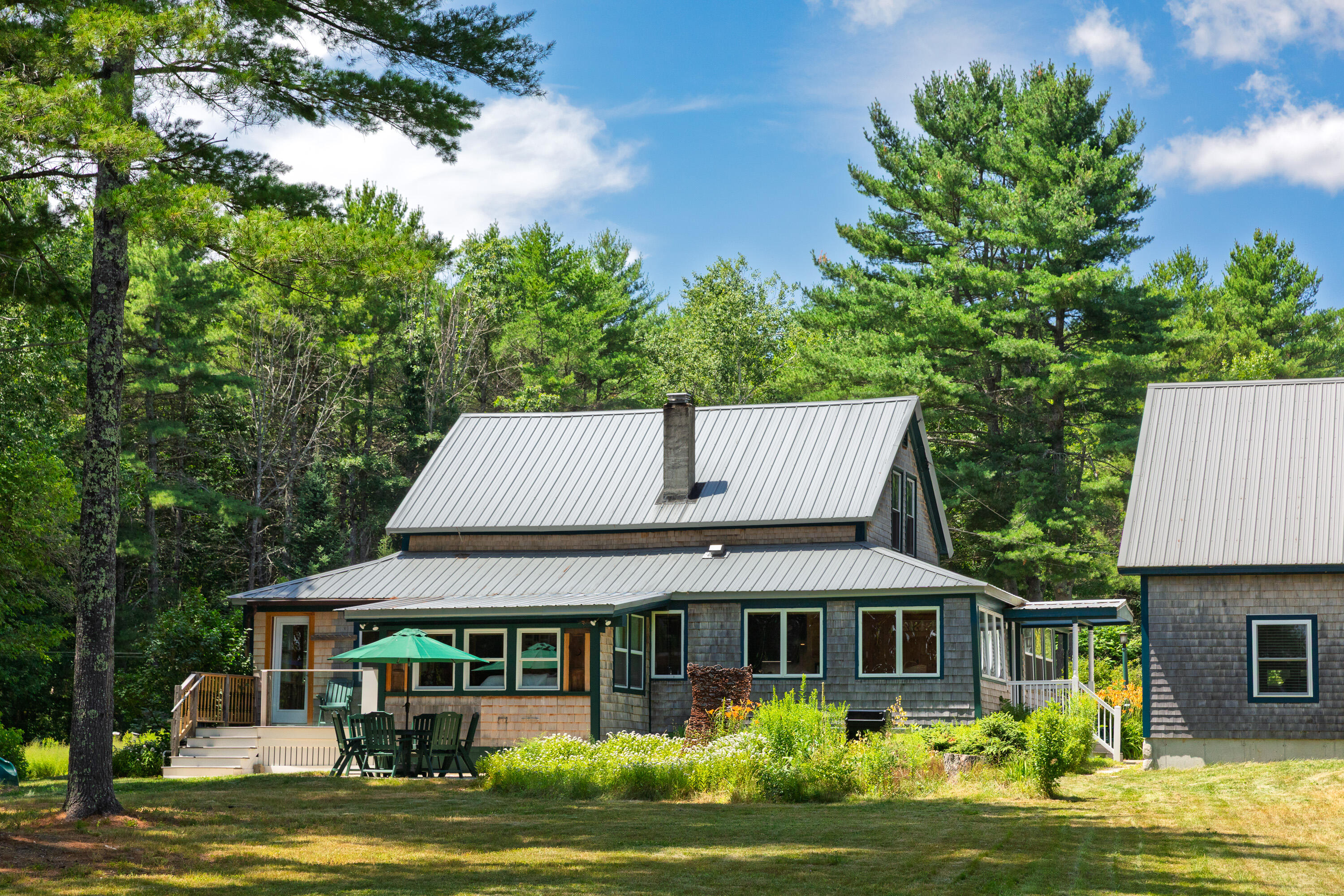 33 Sunshine Farm Road