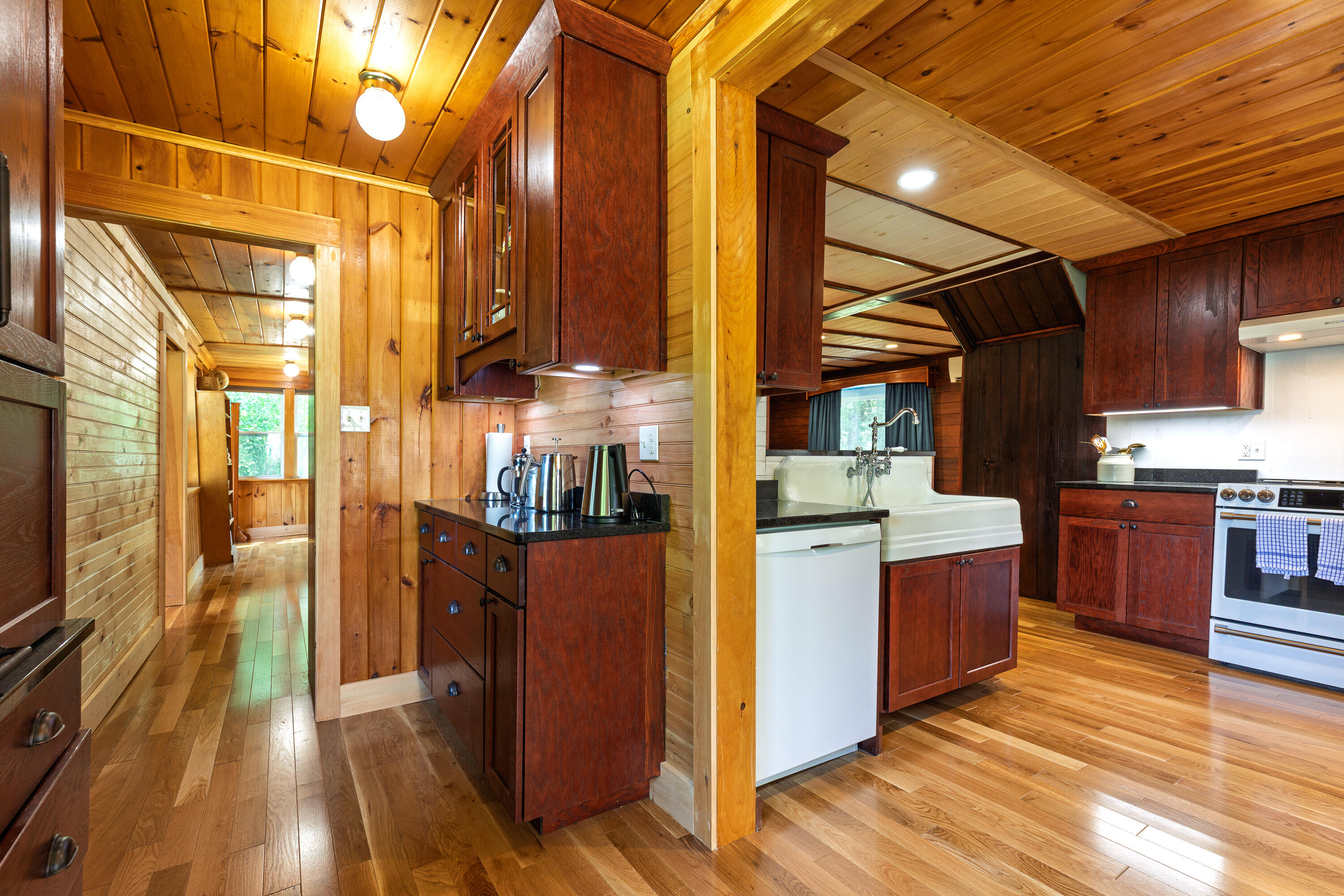 33 Sunshine Farm Road
