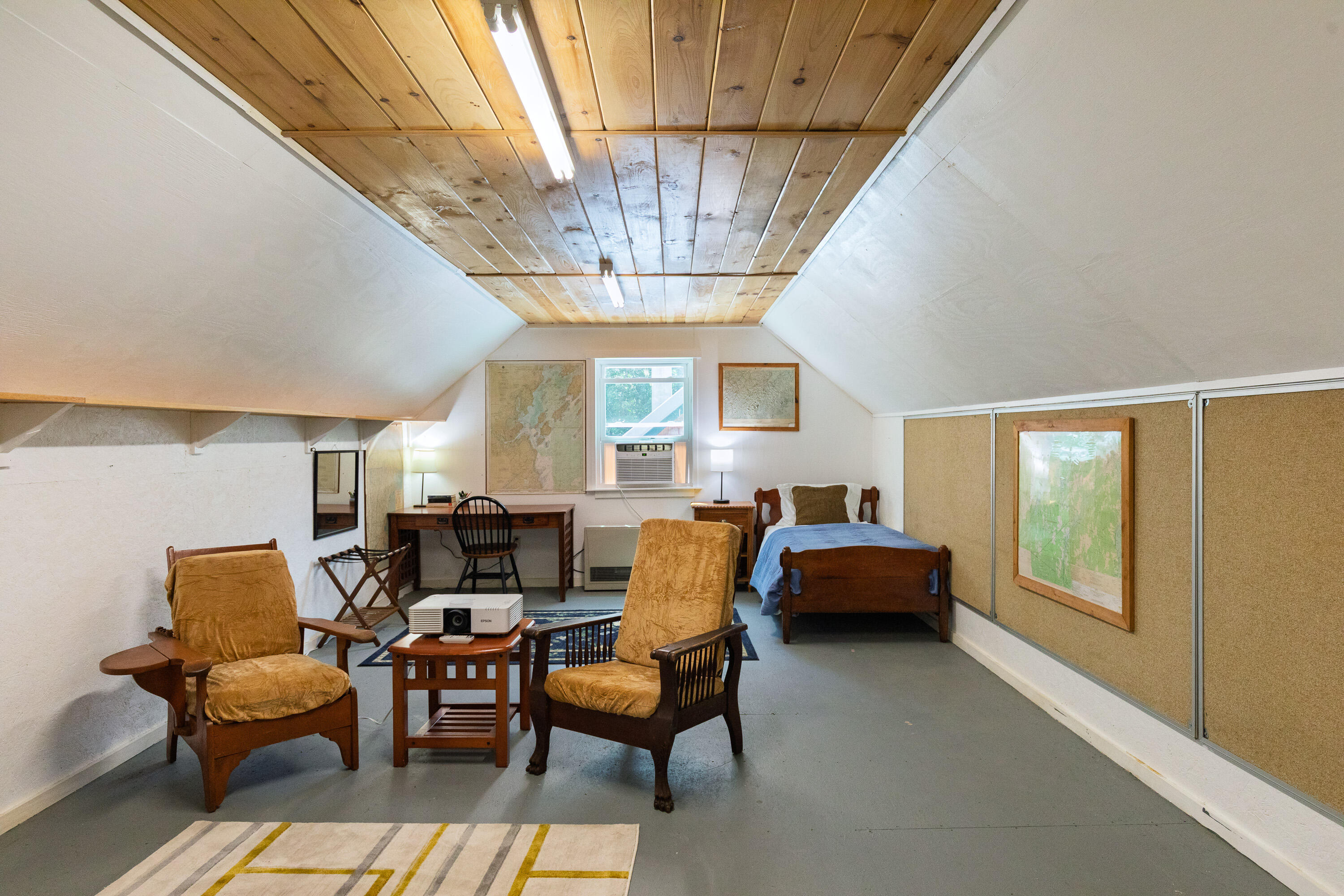 33 Sunshine Farm Road