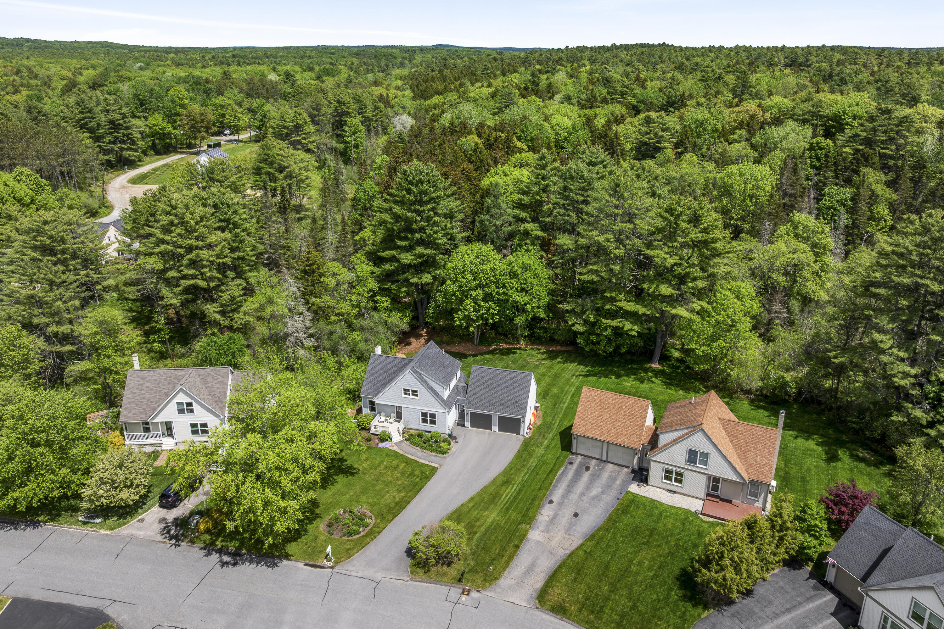 29 Plimoth Way