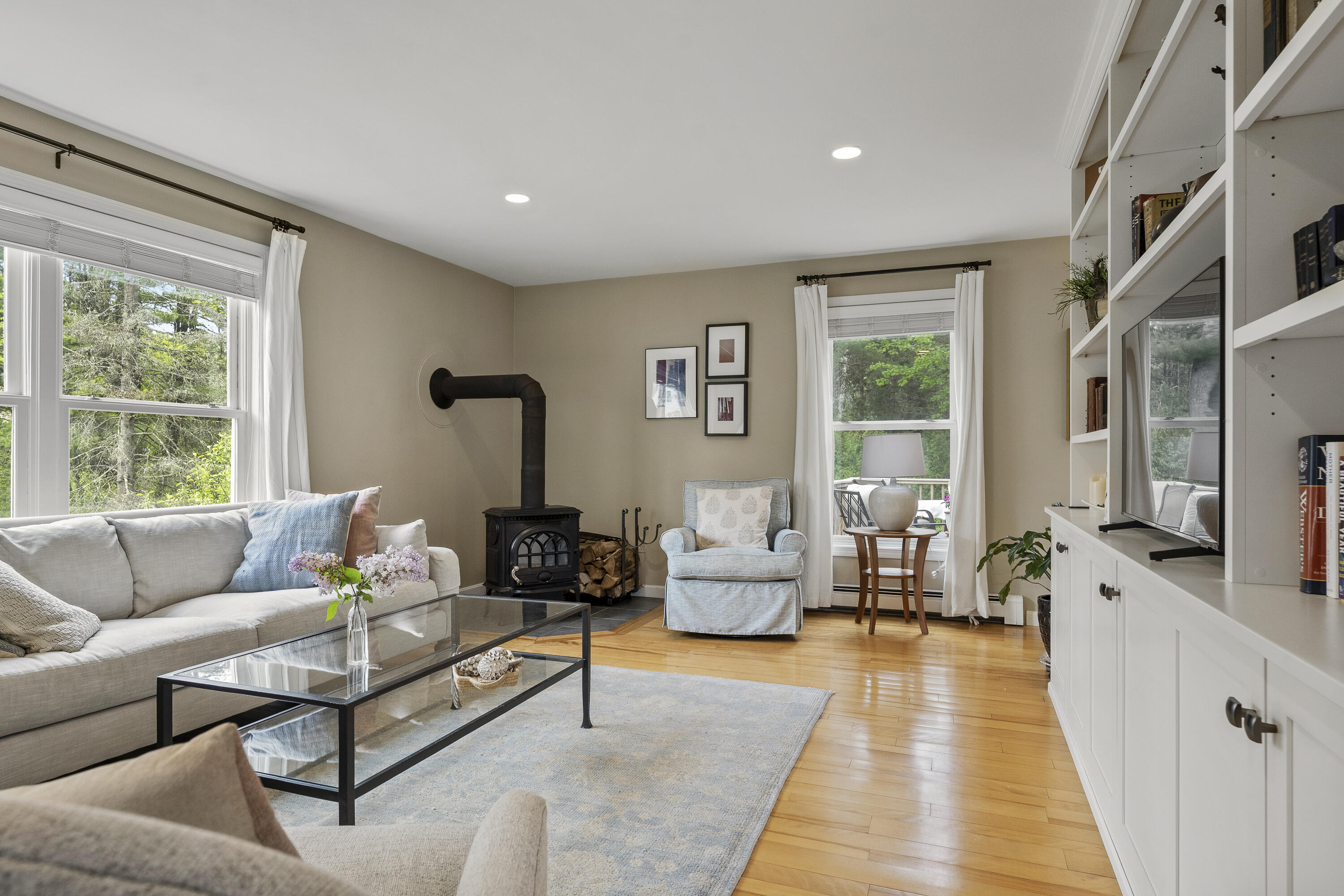 29 Plimoth Way