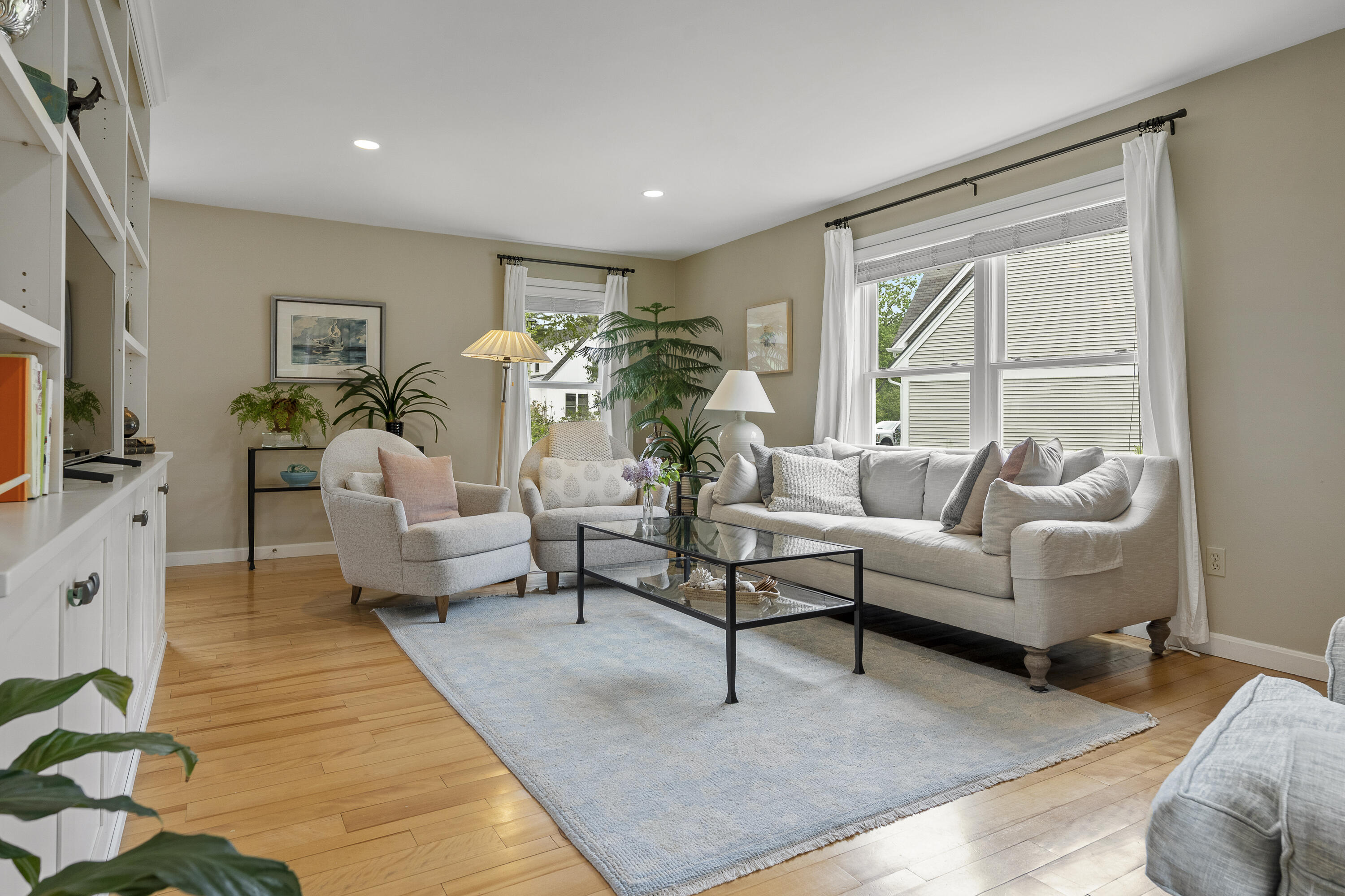 29 Plimoth Way