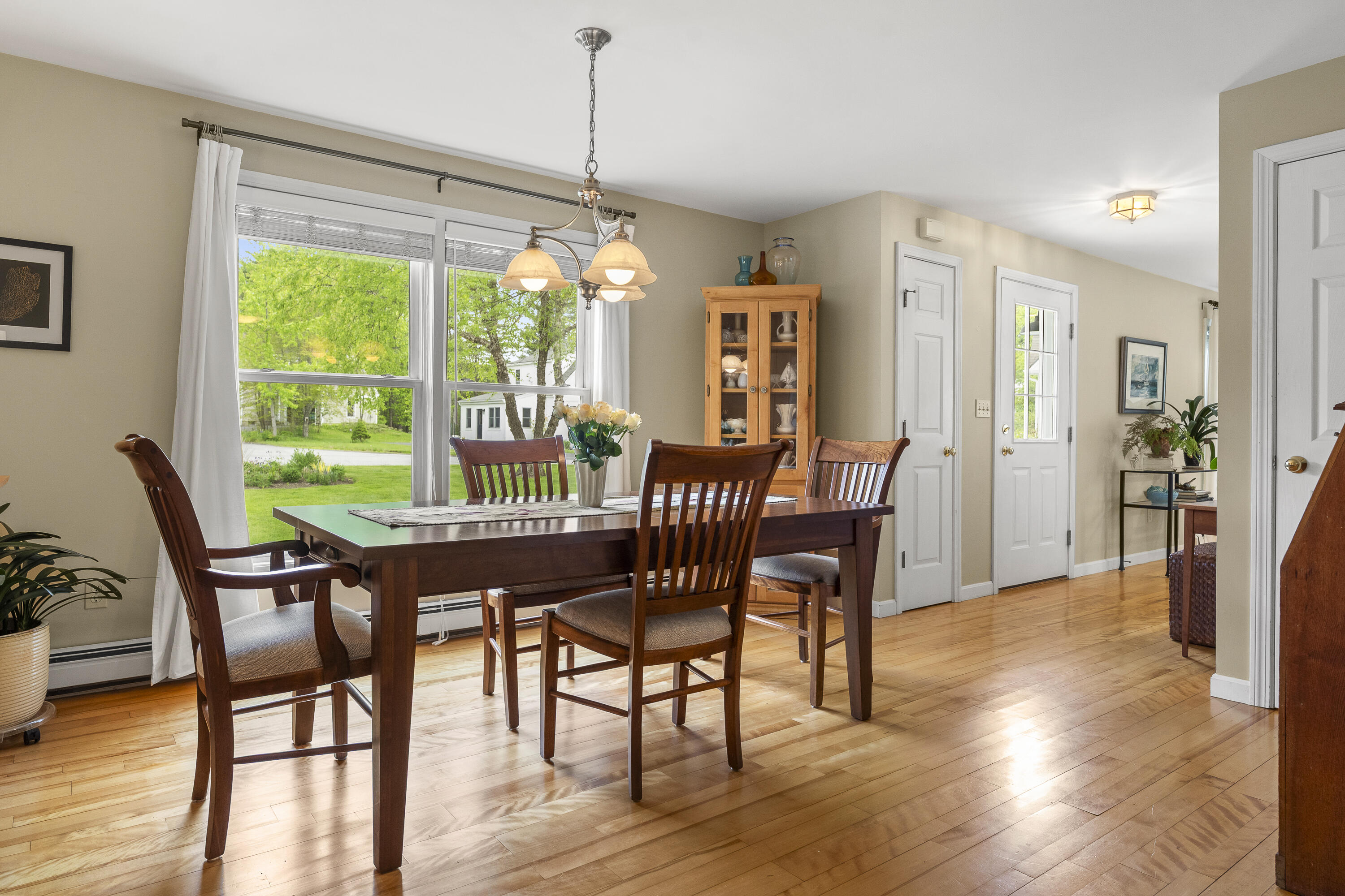 29 Plimoth Way