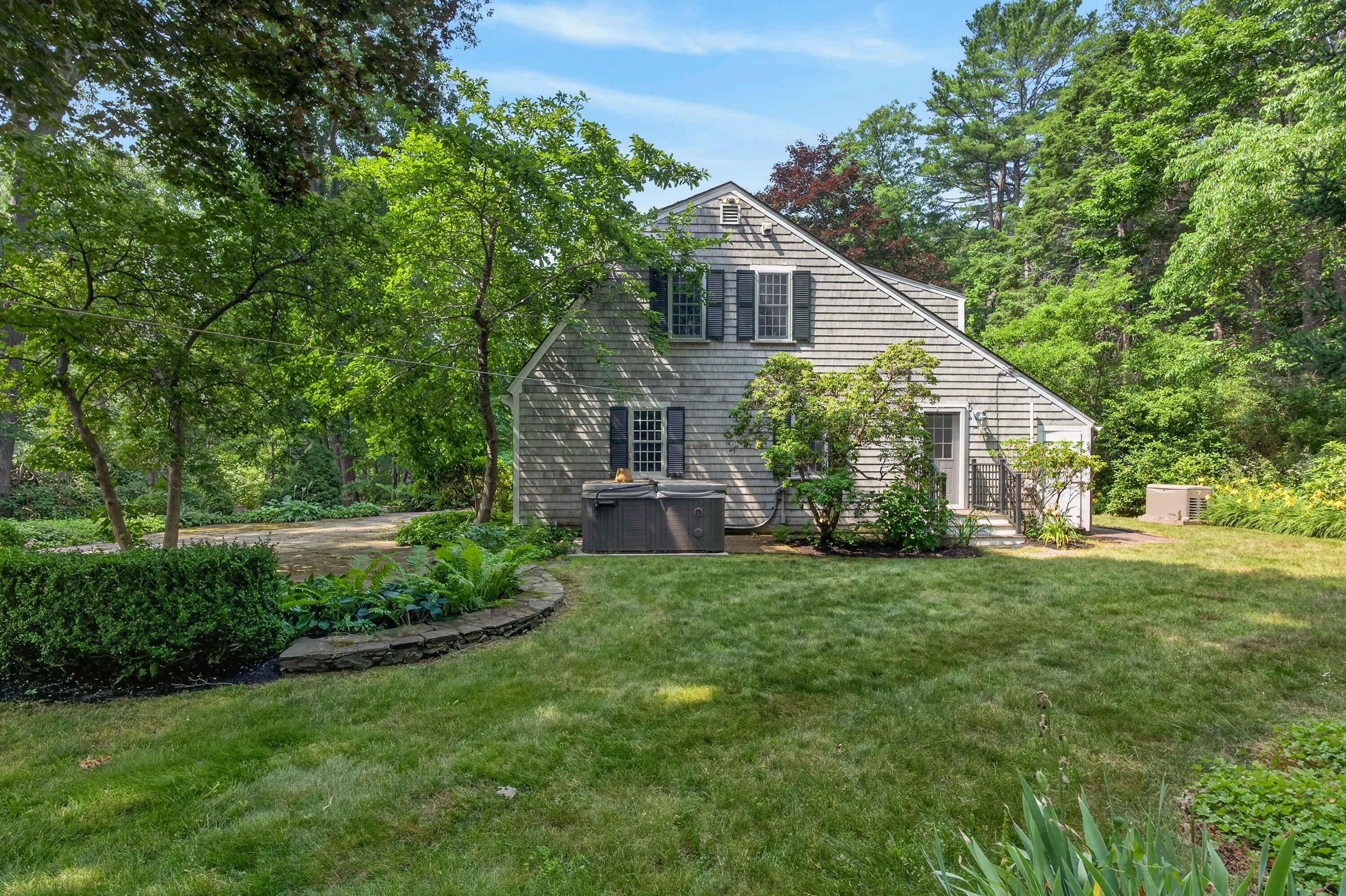 1062 Shore Road