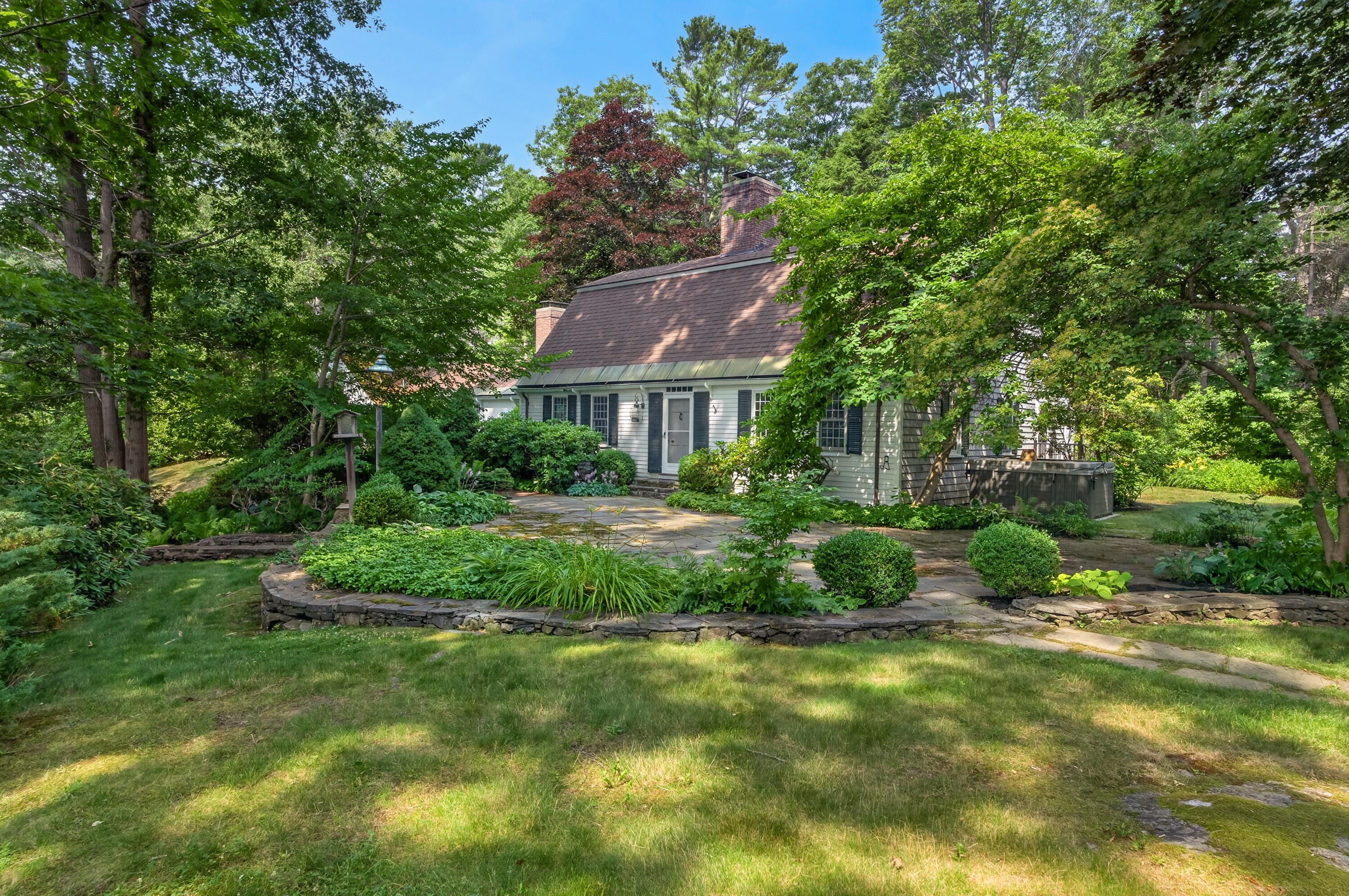 1062 Shore Road