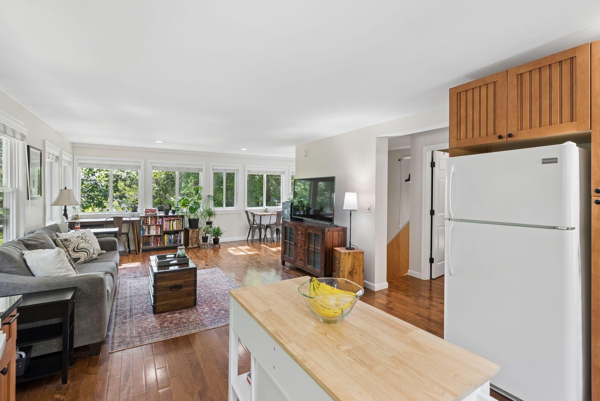 93 Rockaway Road