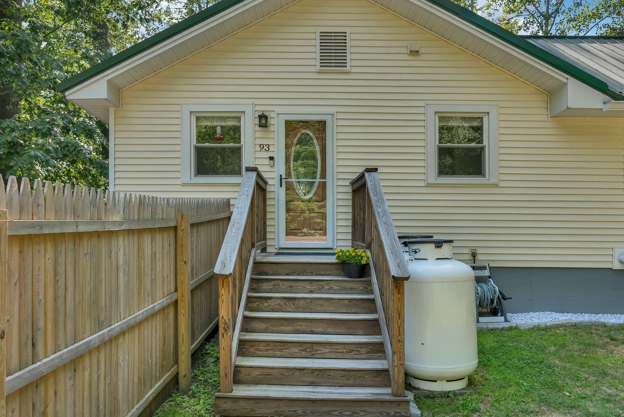 93 Rockaway Road