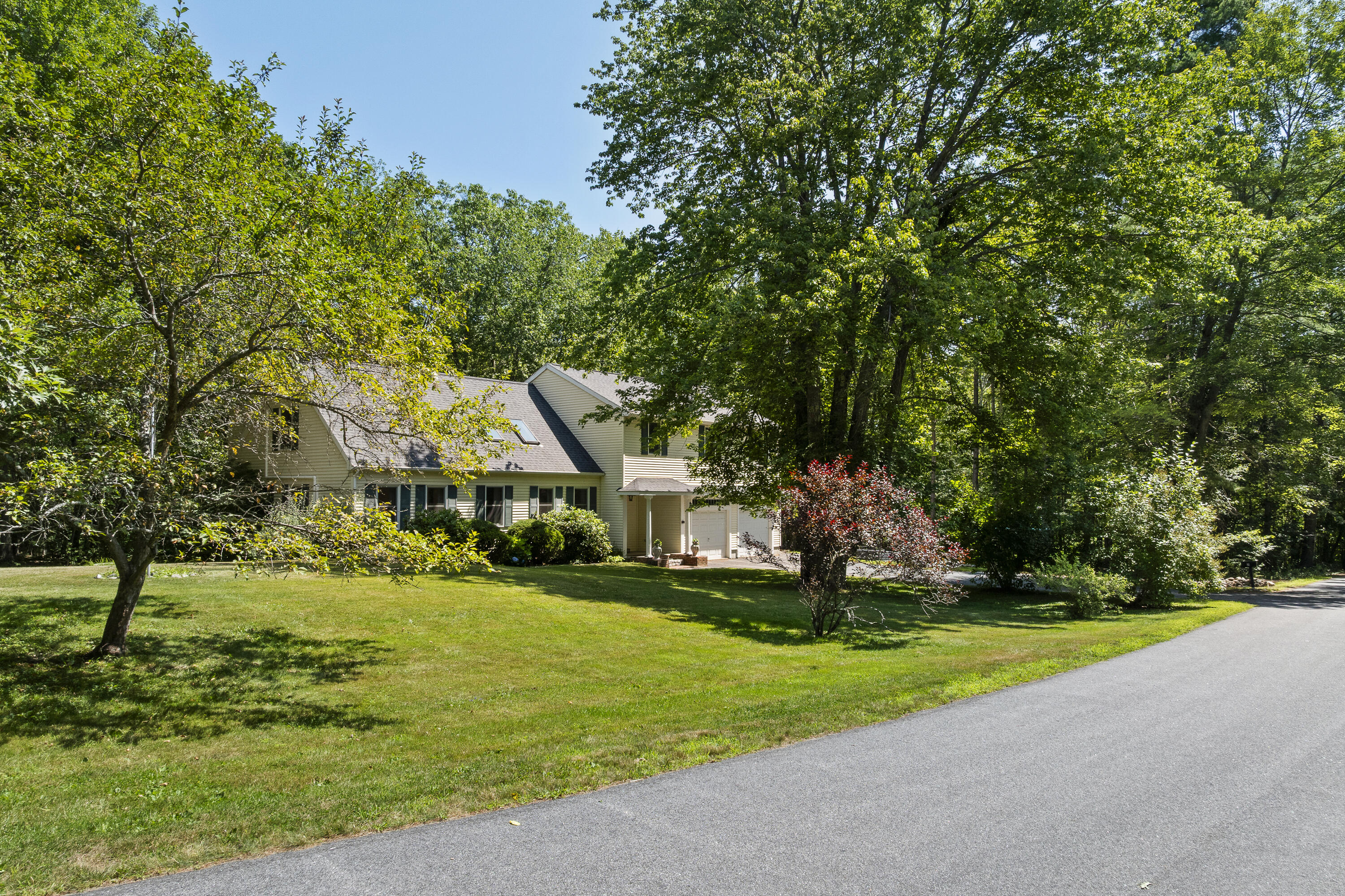 2 Little Creek Drive