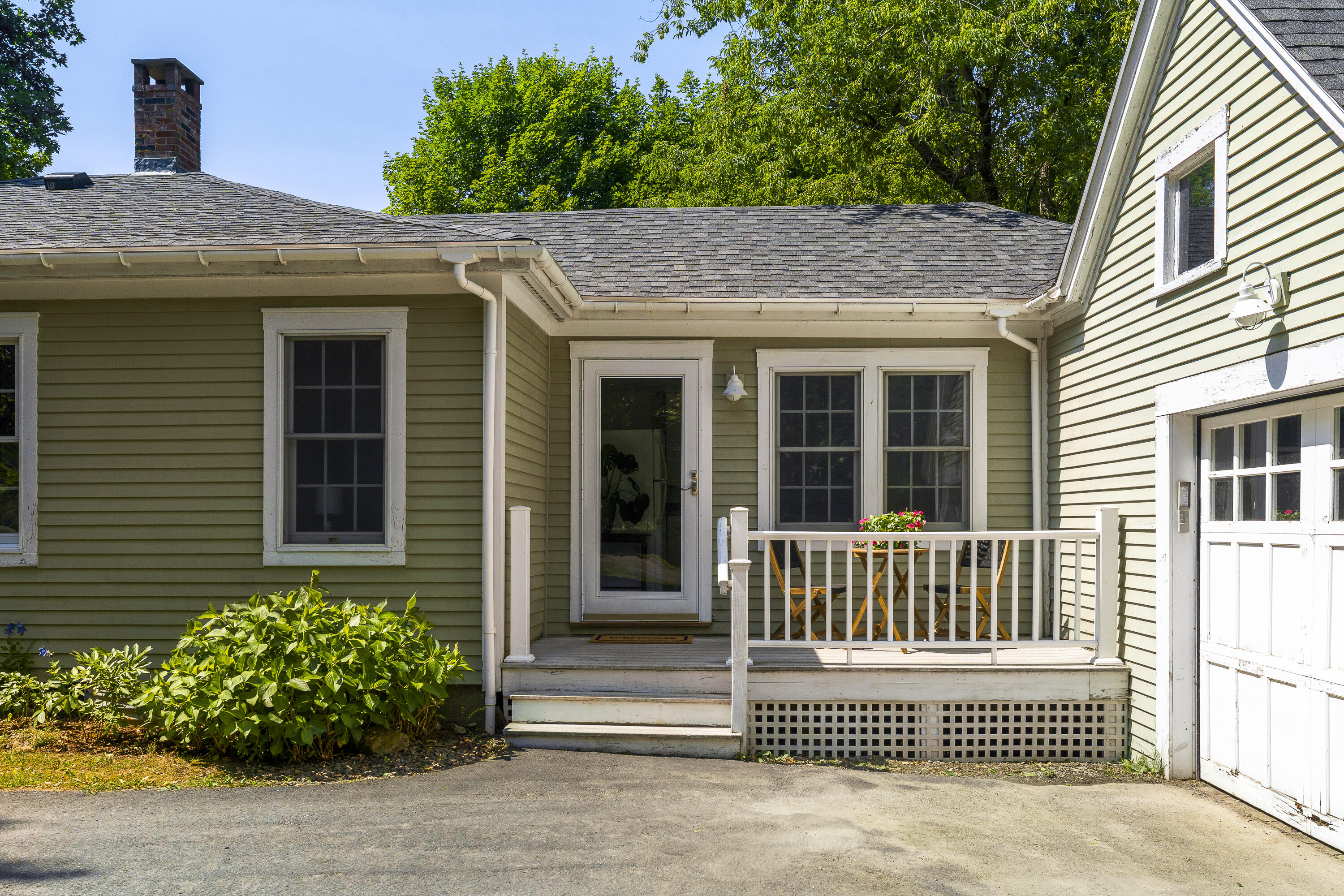 205 Center Street