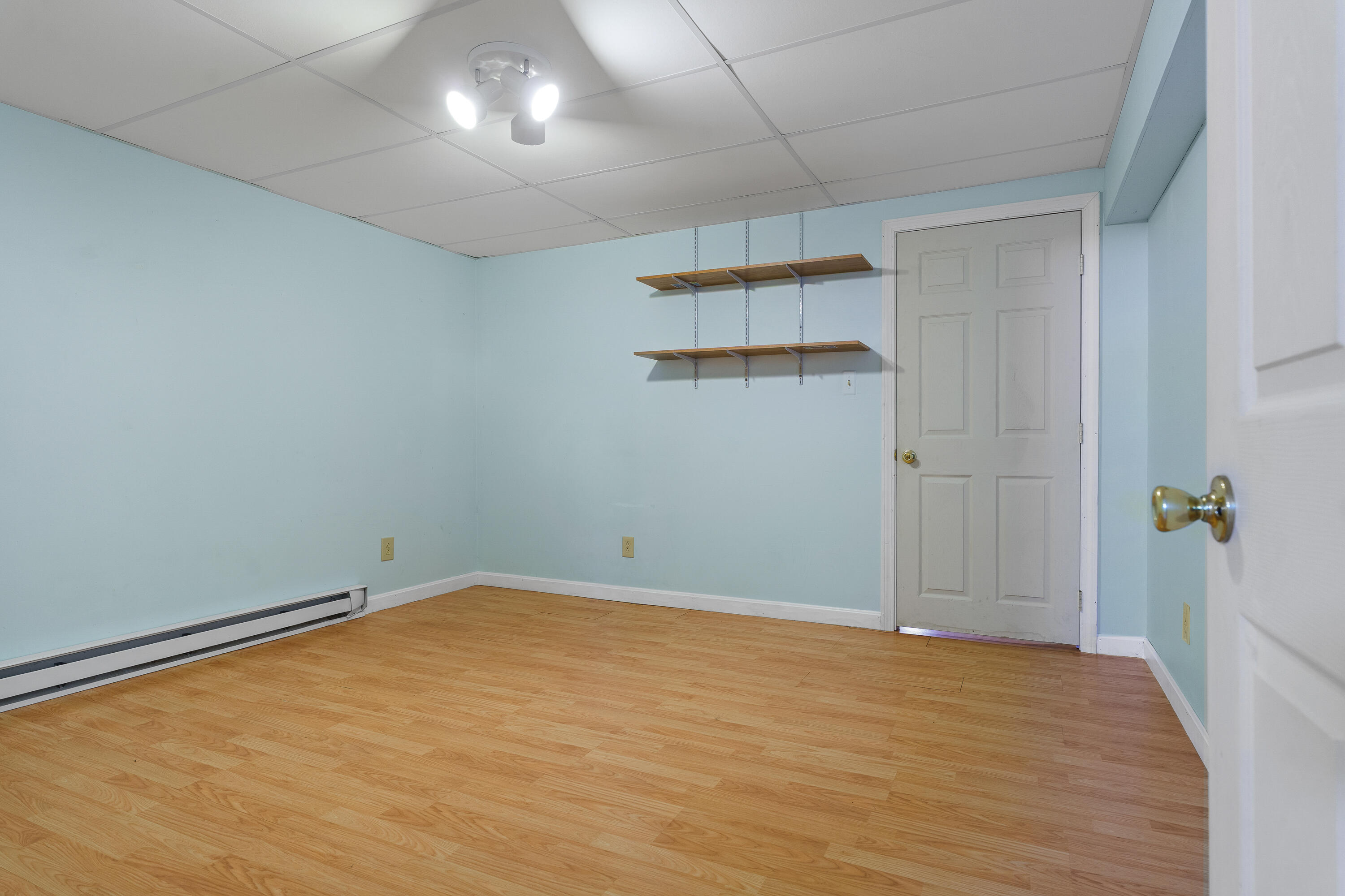 484 Woodside Road