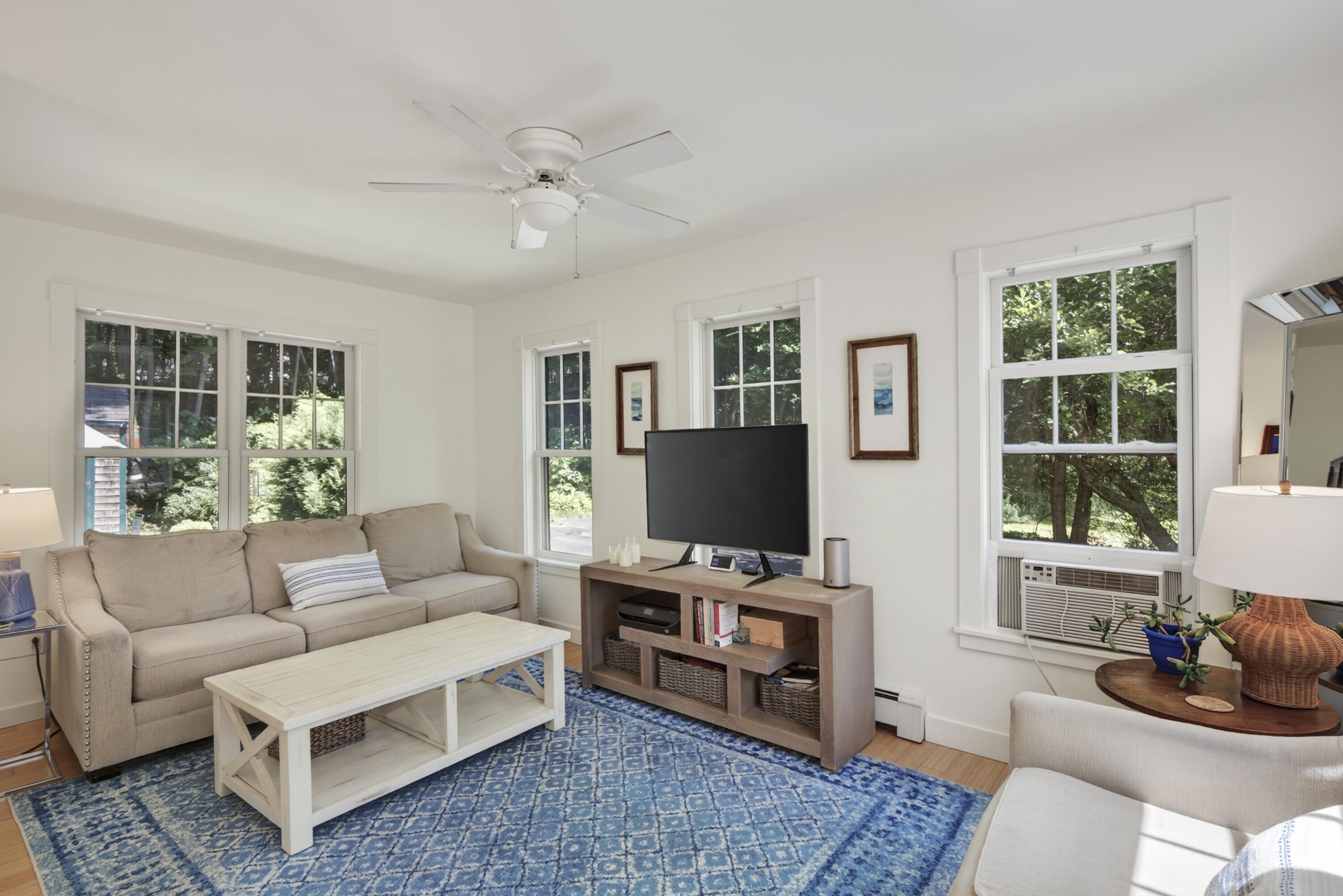 6 Bisbee Street
