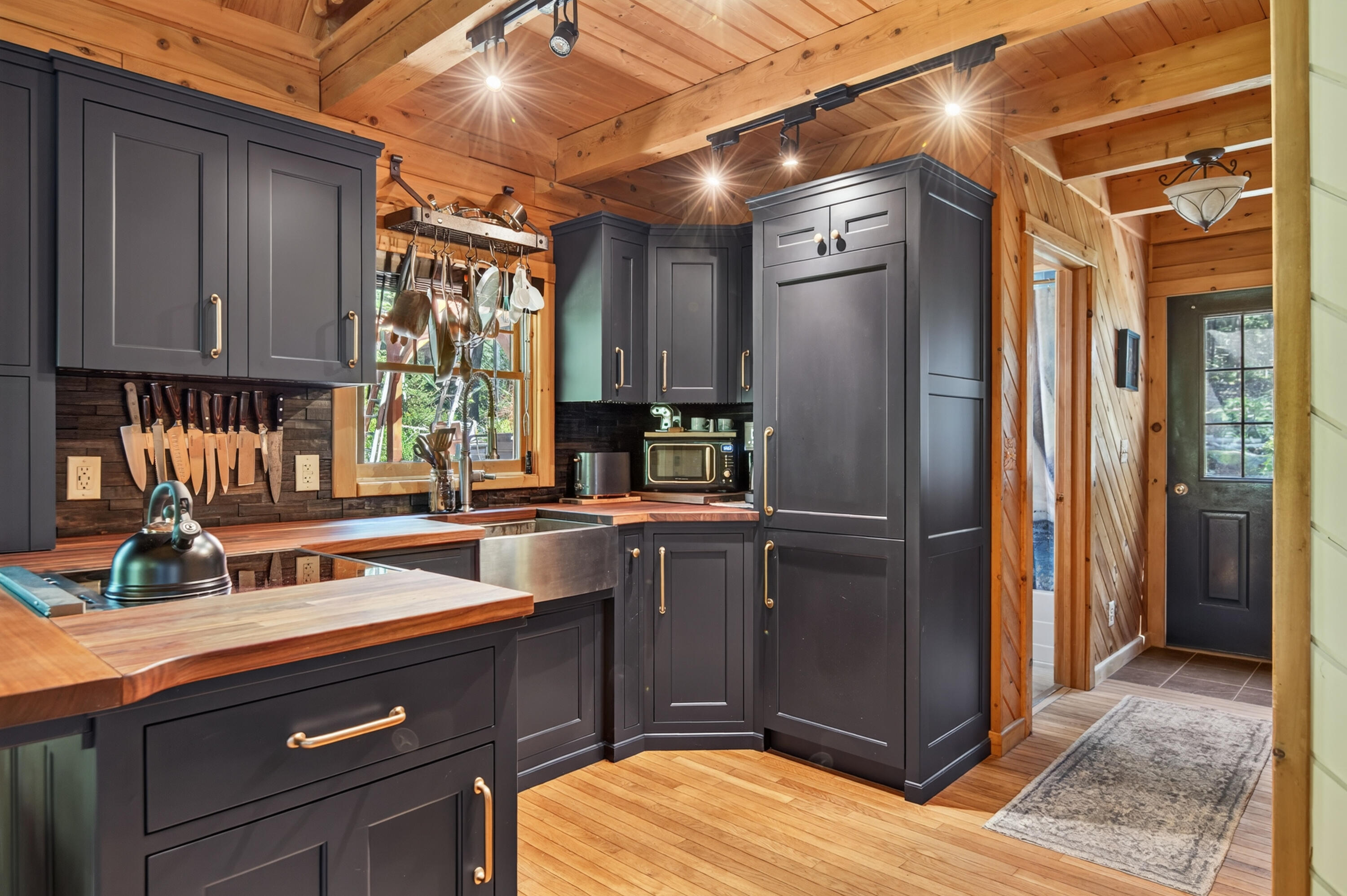 148 Small Point Road