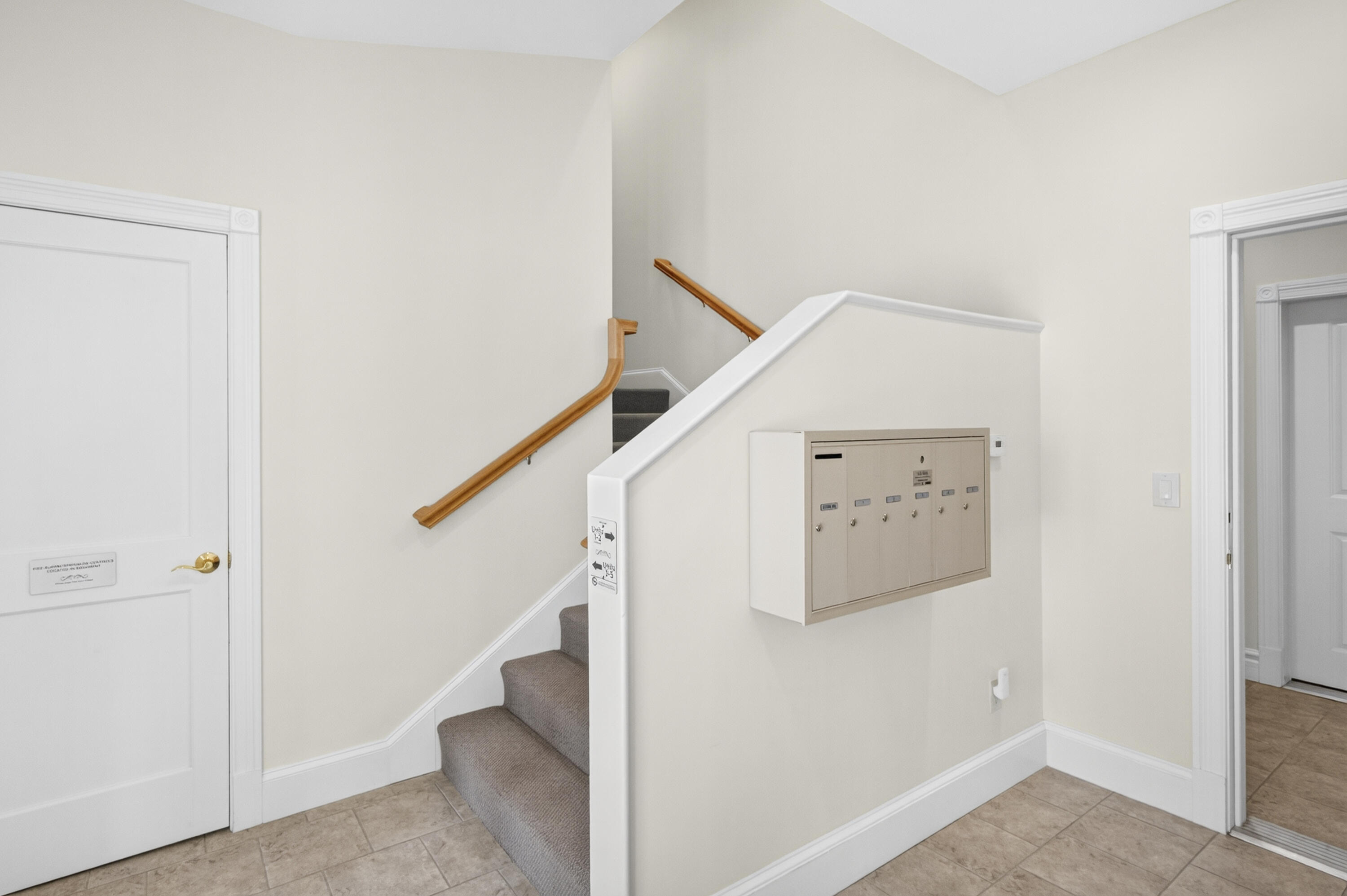 220 Camden Street 4