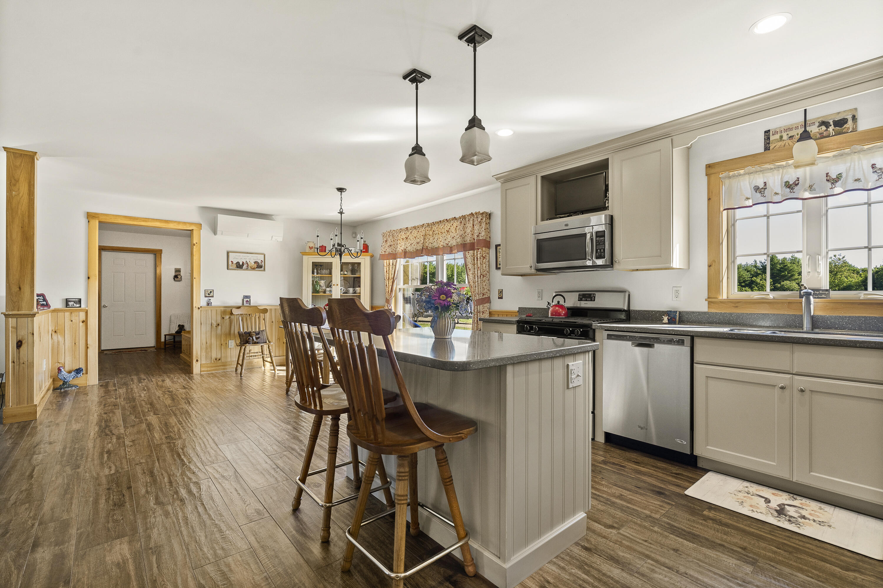 35 Outpost Road