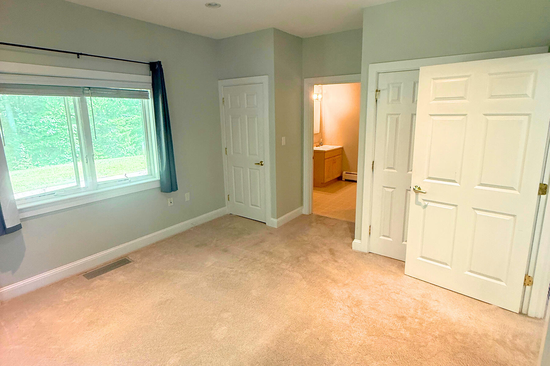 47 Springbrook Drive 1A