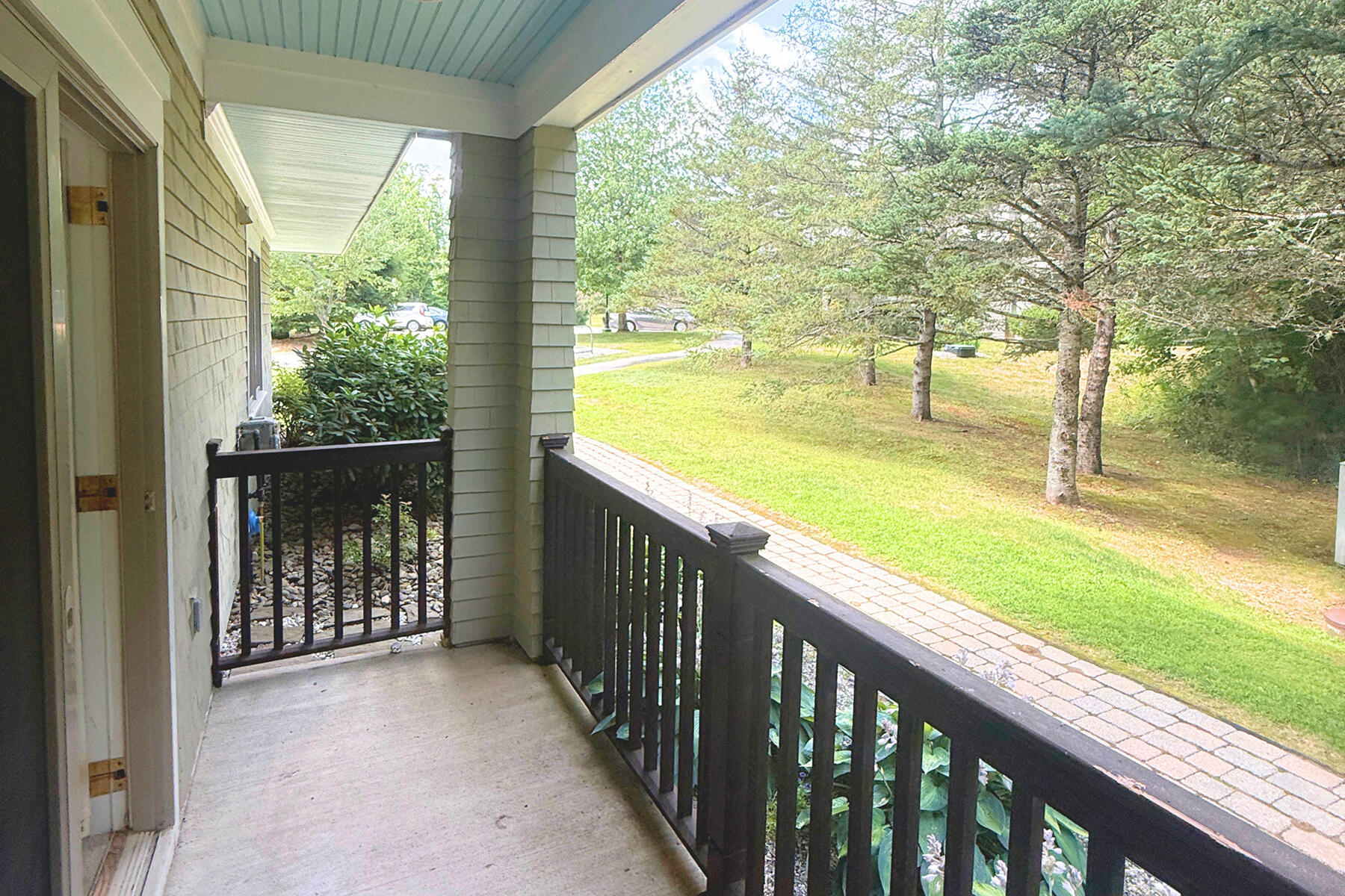 47 Springbrook Drive 1A