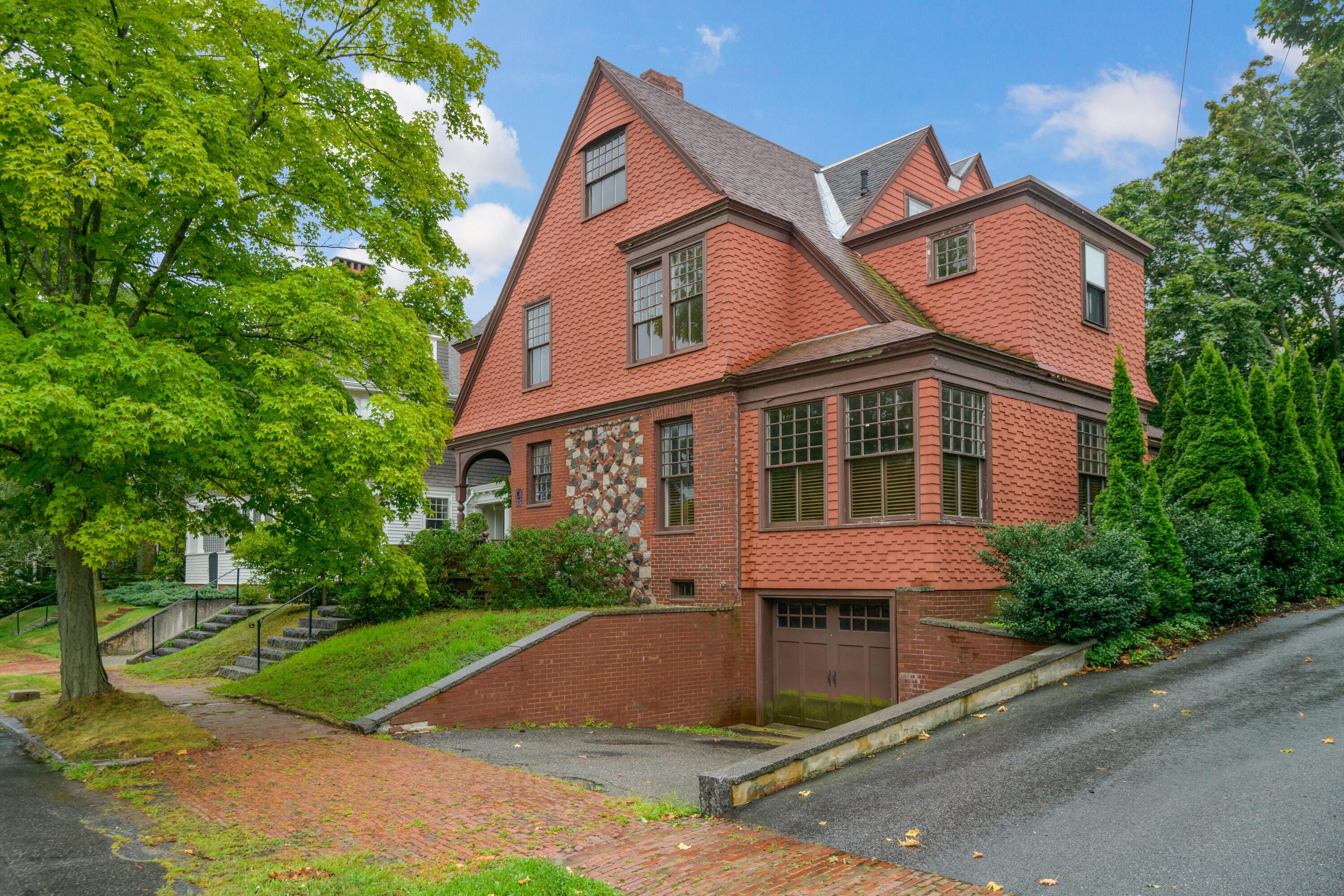 62 Bowdoin Street